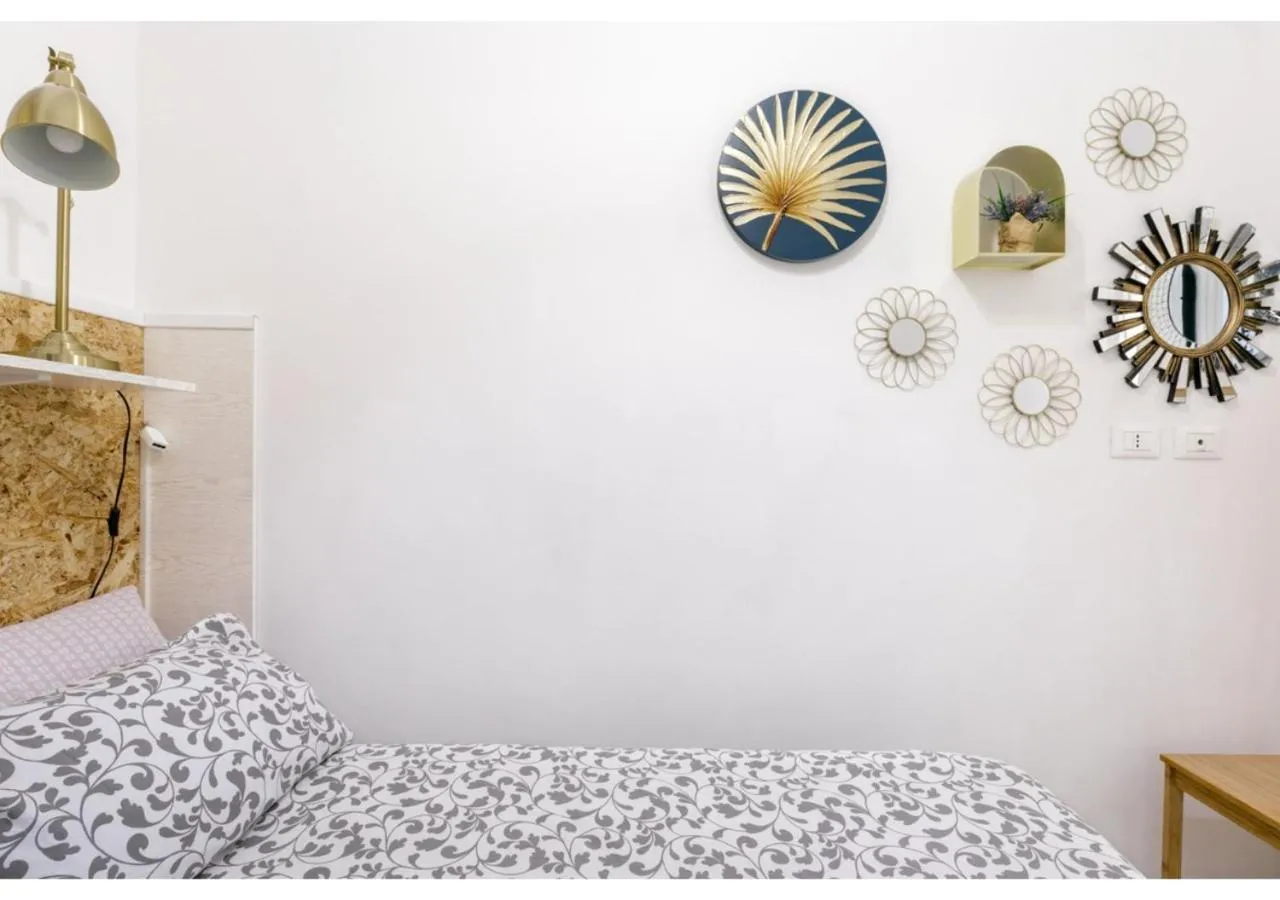 RHOMENJOY Pied-à-terre Colosseo