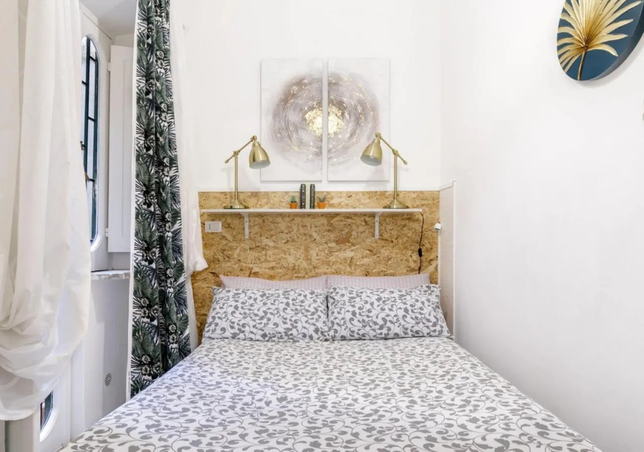 RHOMENJOY Pied-à-terre Colosseo