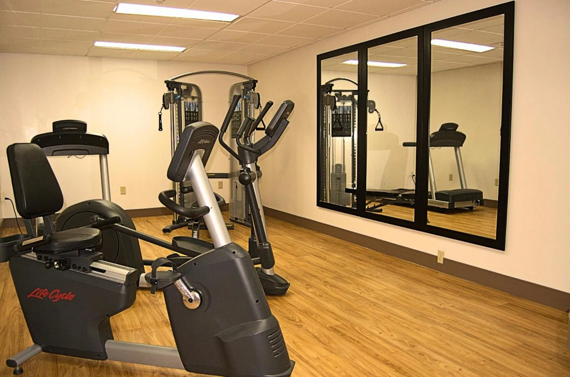Staywell Inn & Suites