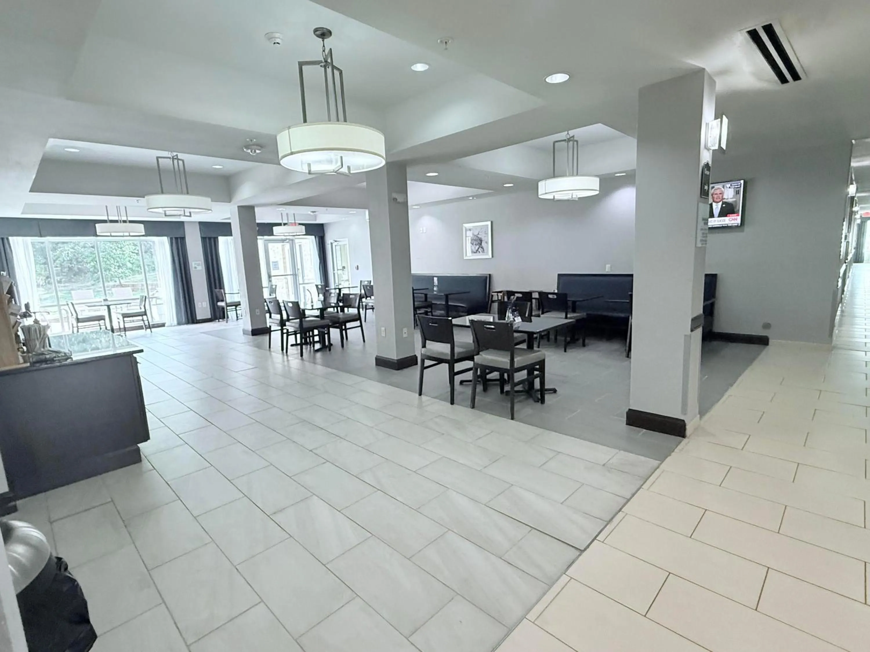 Breakfast in Holiday Inn Express & Suites Bonham by IHG