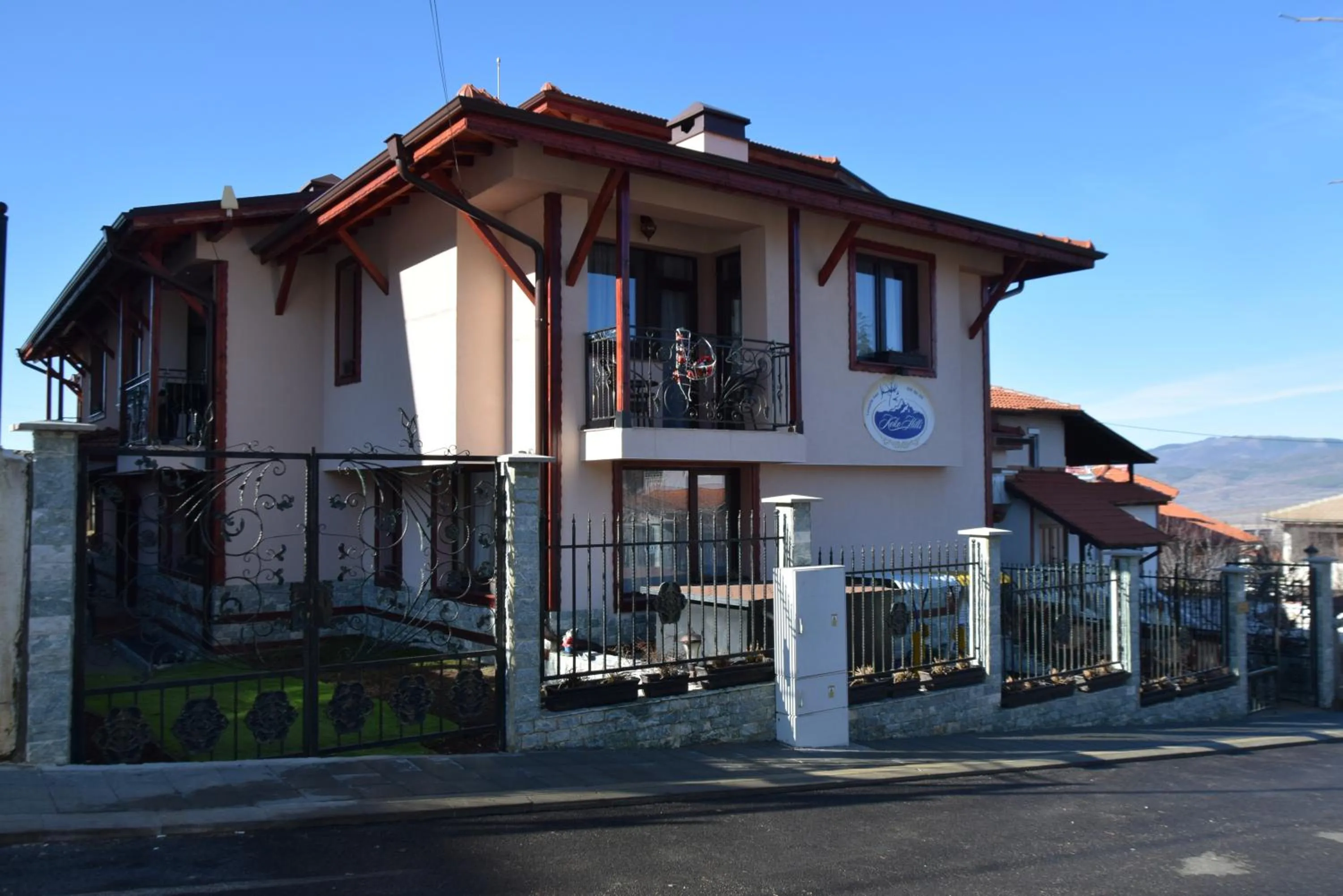 Property building in Complex Koko Hills