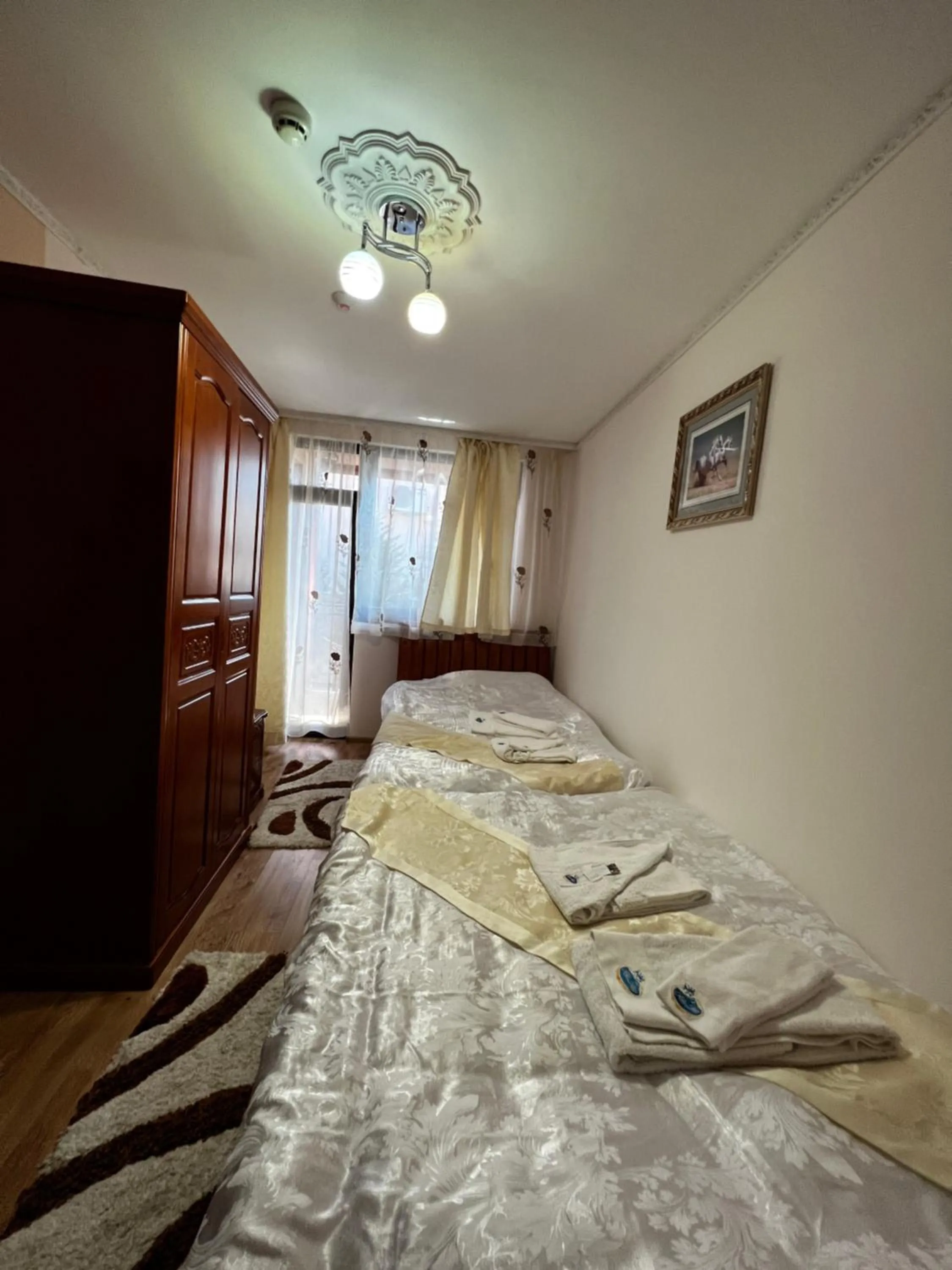 Bed in Complex Koko Hills