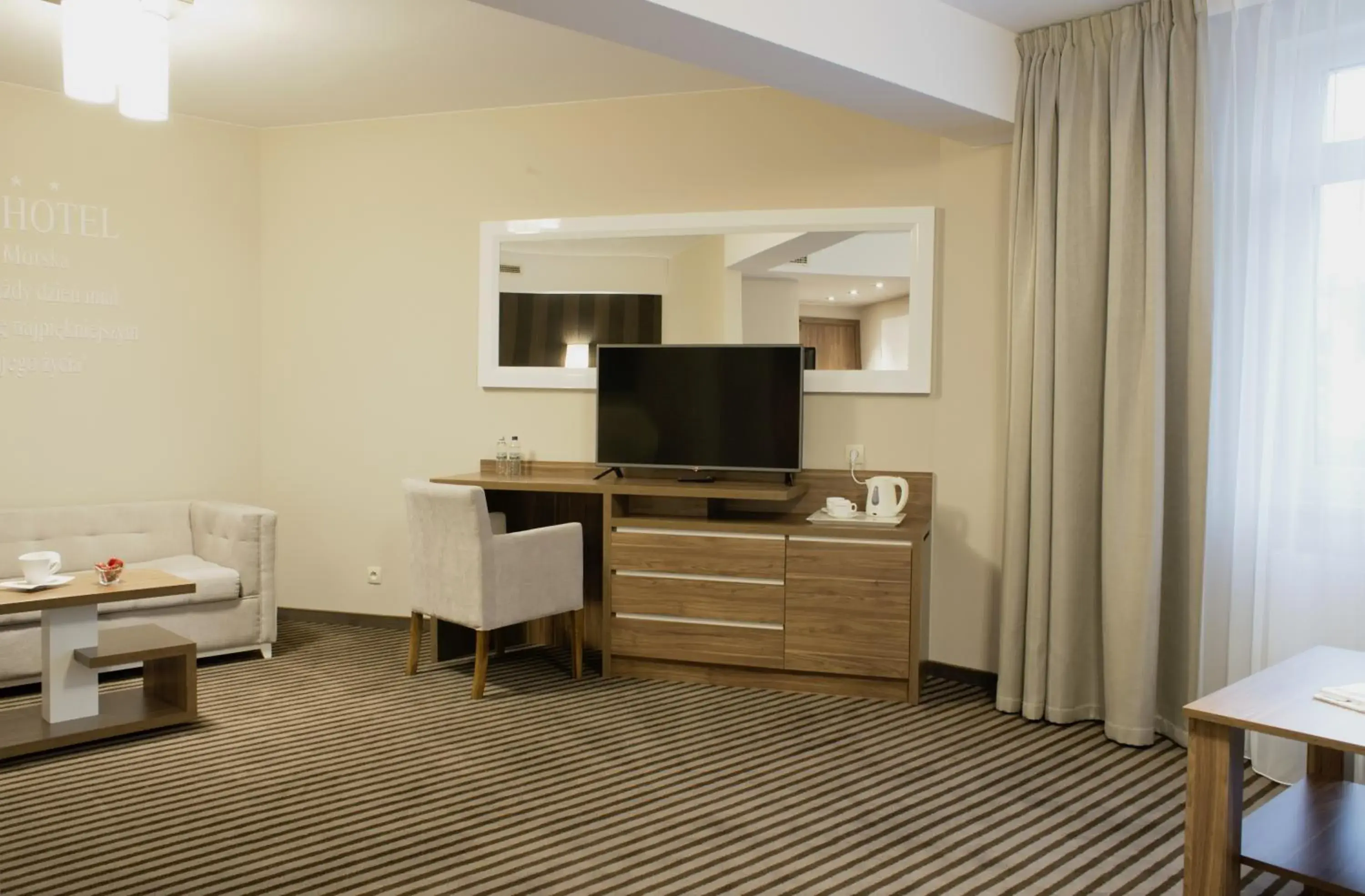 Comfort Family Room with City view in Hotel White Comfort Family Room with City view in Hotel White