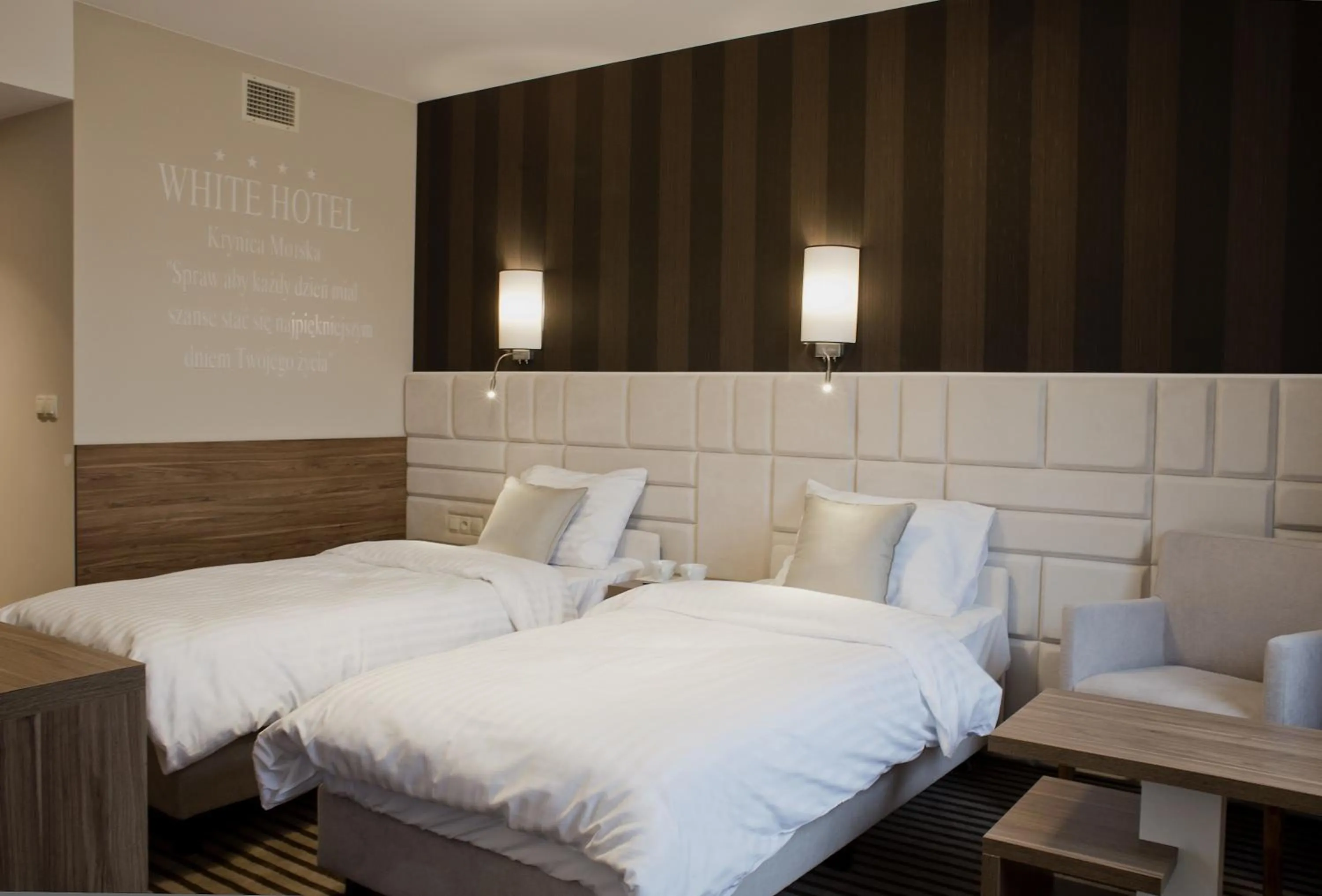 Photo of the whole room, Bed in Hotel White