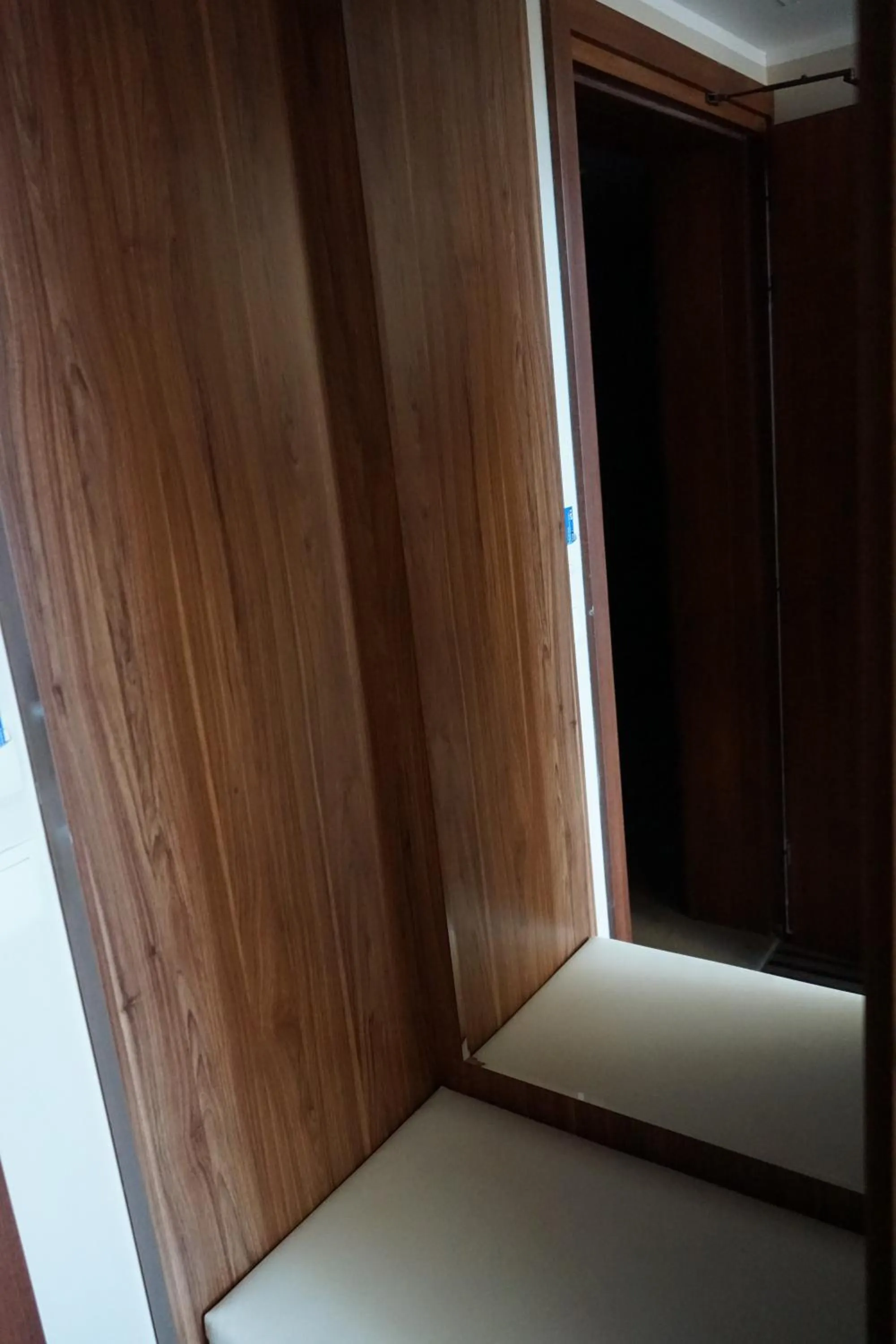 Decorative detail in Hotel White