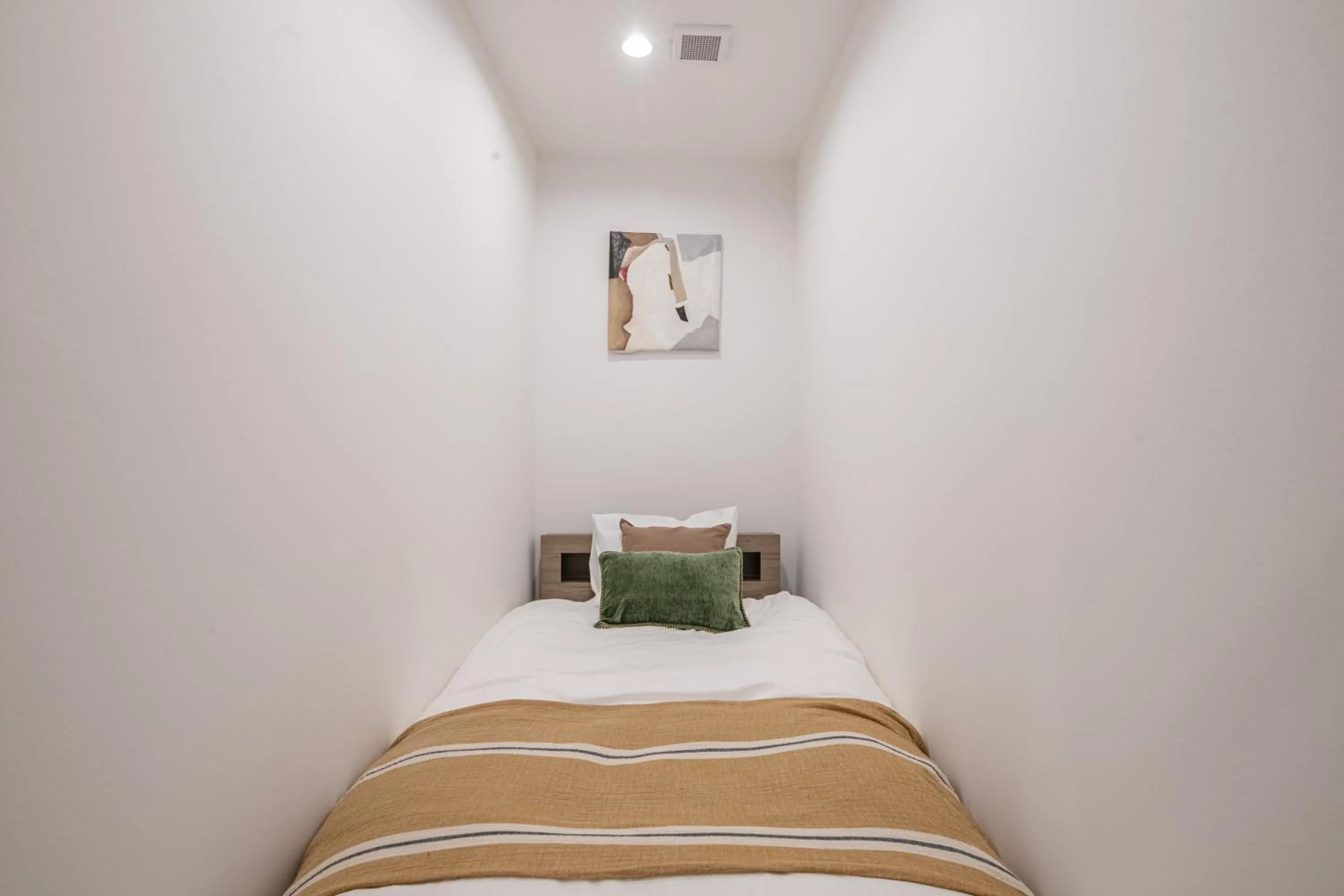 Bed in Mi-Villa AZABU丨Tokyo Tower View