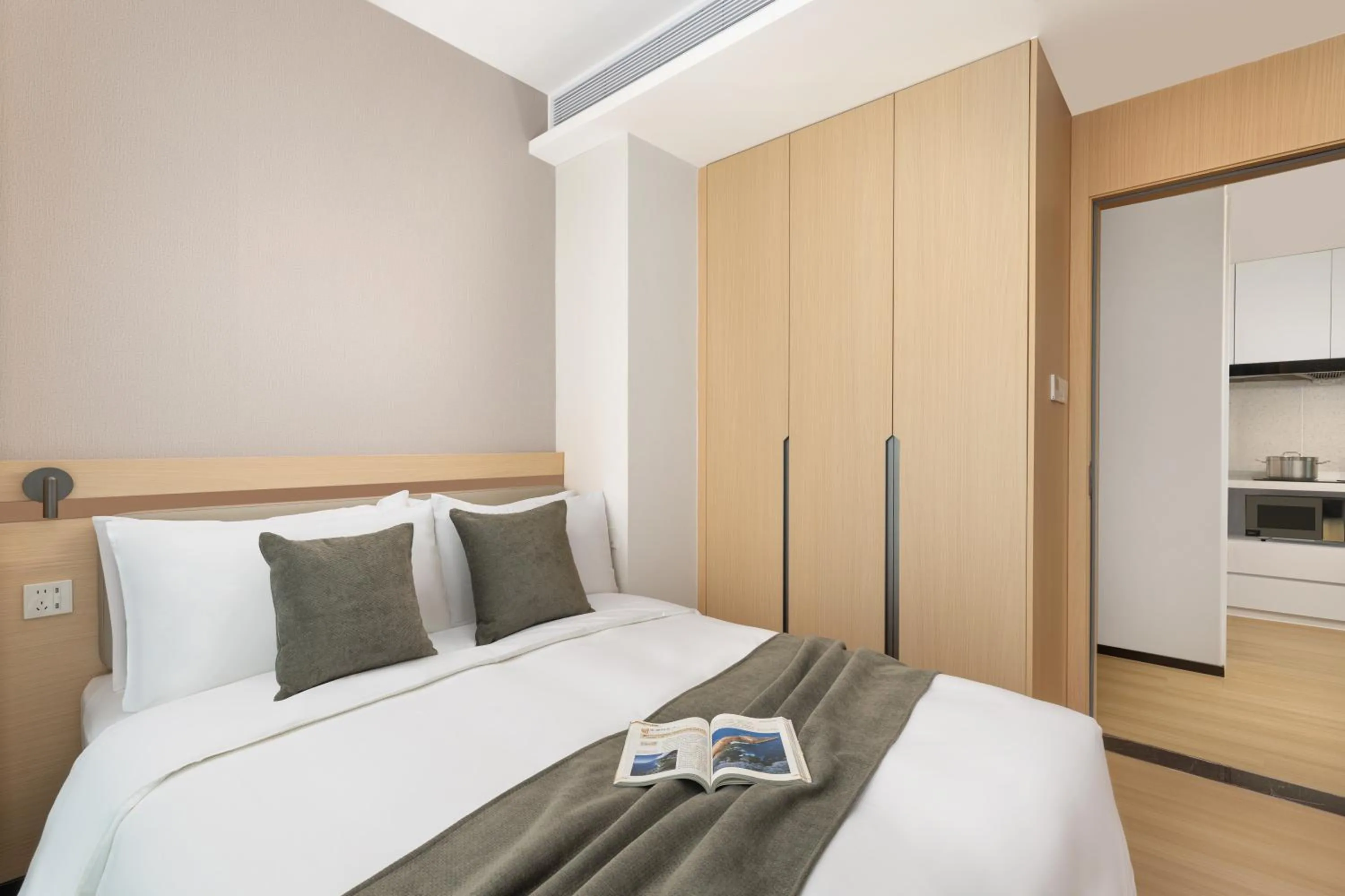 Two-Bedroom Suite in Citadines Gongbei Zhuhai
