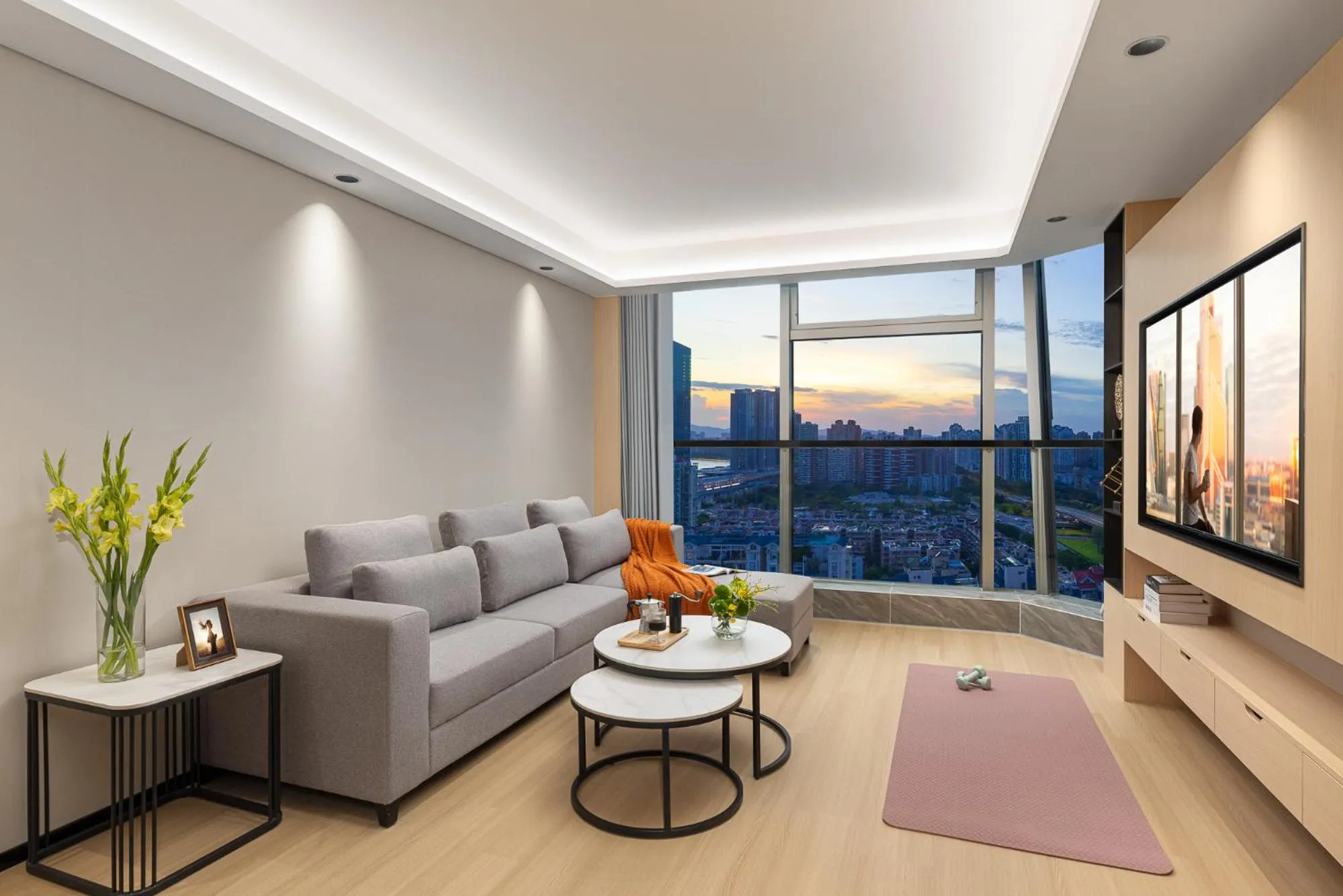 Two-Bedroom Suite in Citadines Gongbei Zhuhai