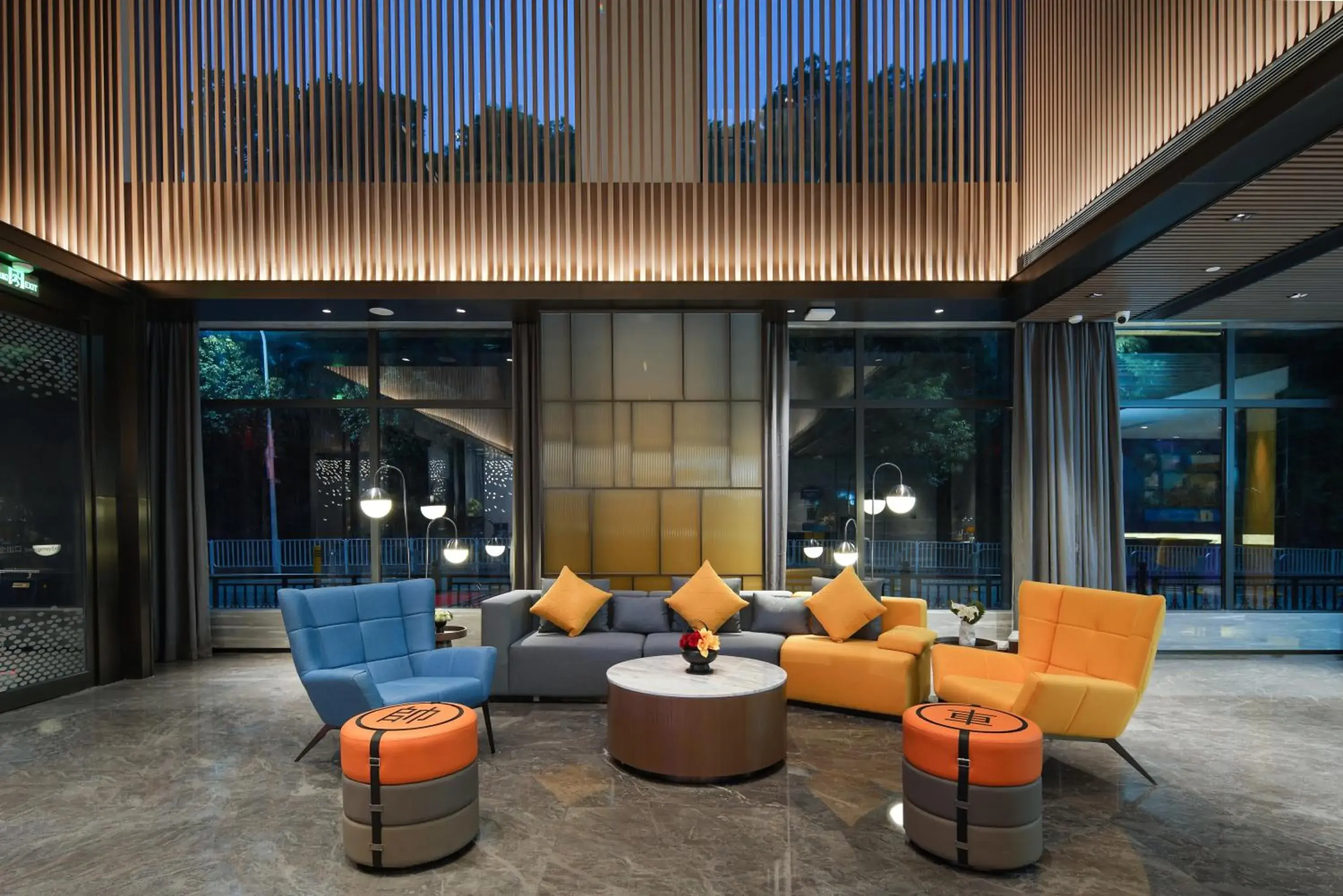 Lobby or reception in Hampton by Hilton Dongguan Fenggang Lobby or reception in Hampton by Hilton Dongguan Fenggang