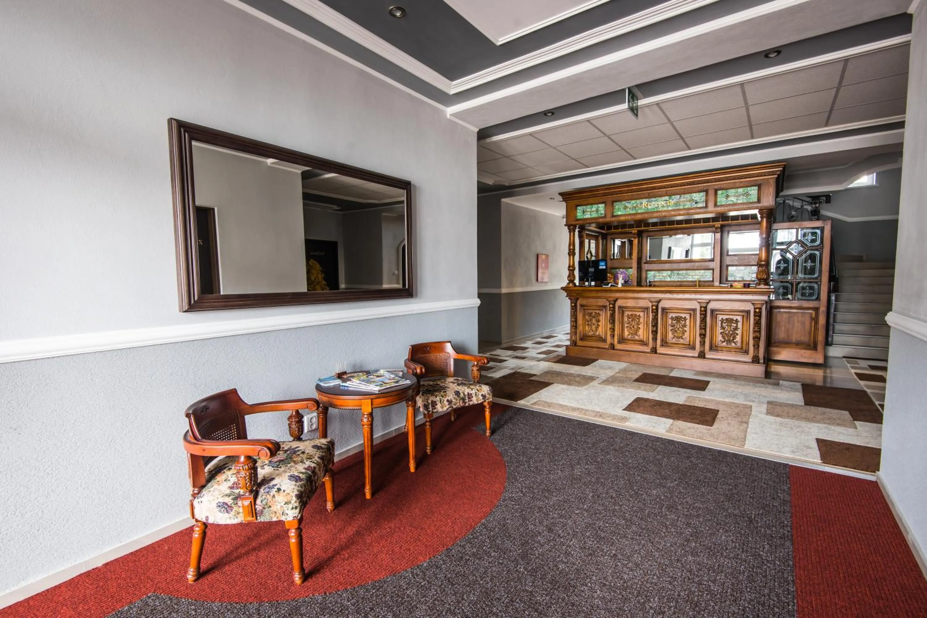 On site in Hotel David with Free Parking