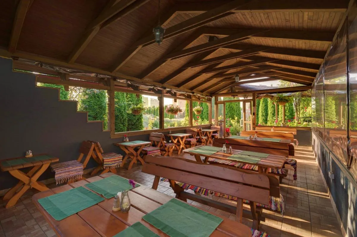 Hotel David with Free Parking