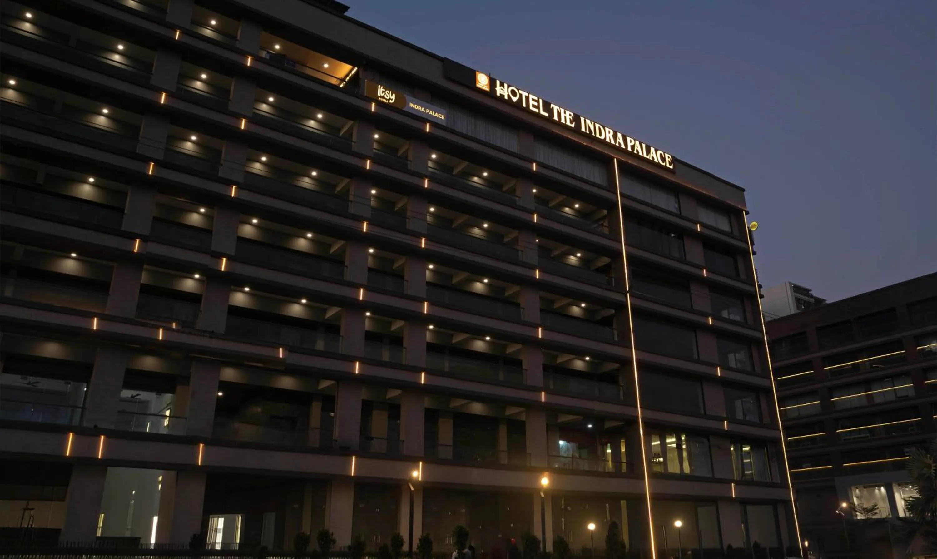 Property building in Itsy Hotels Indra Palace