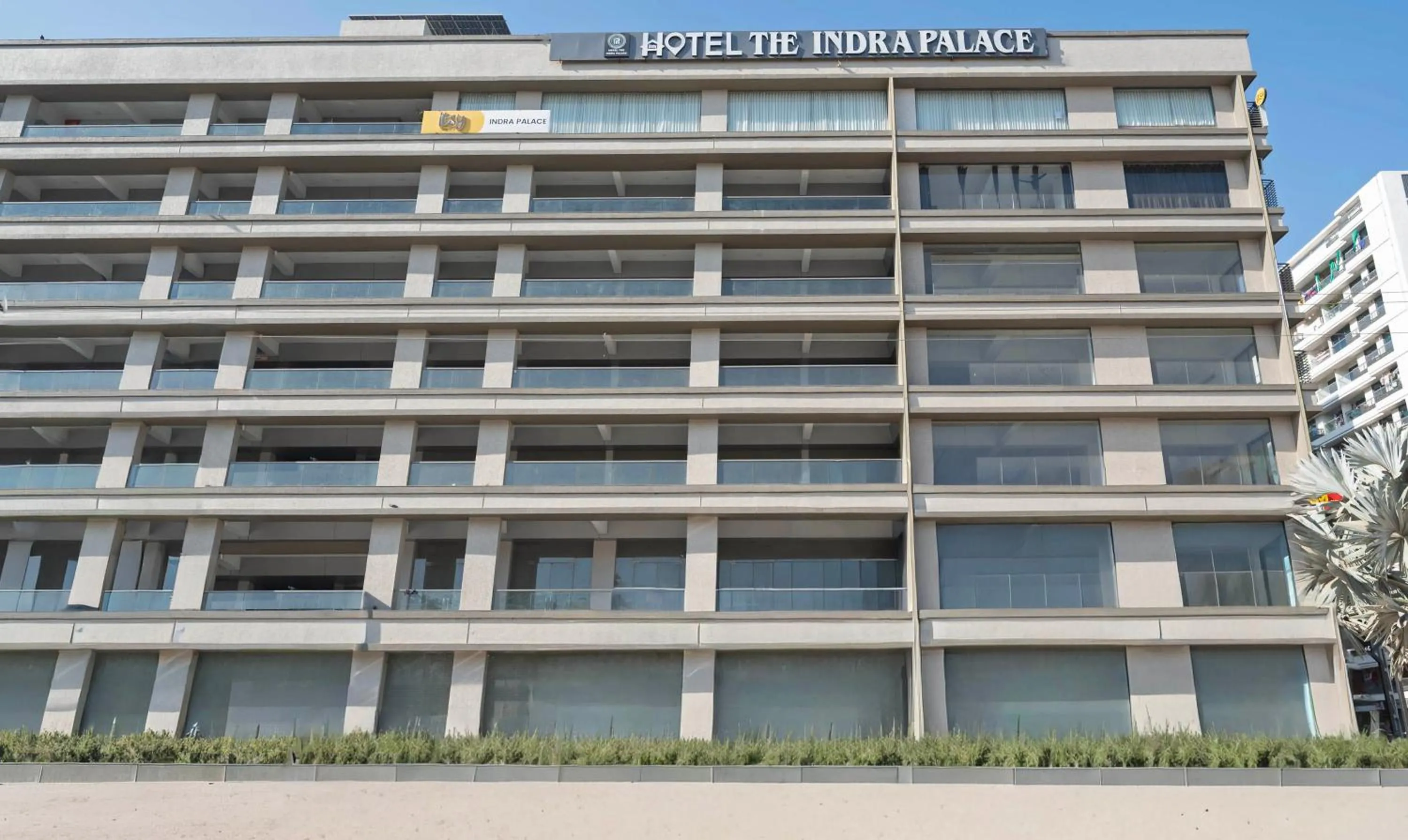 Property building in Itsy Hotels Indra Palace
