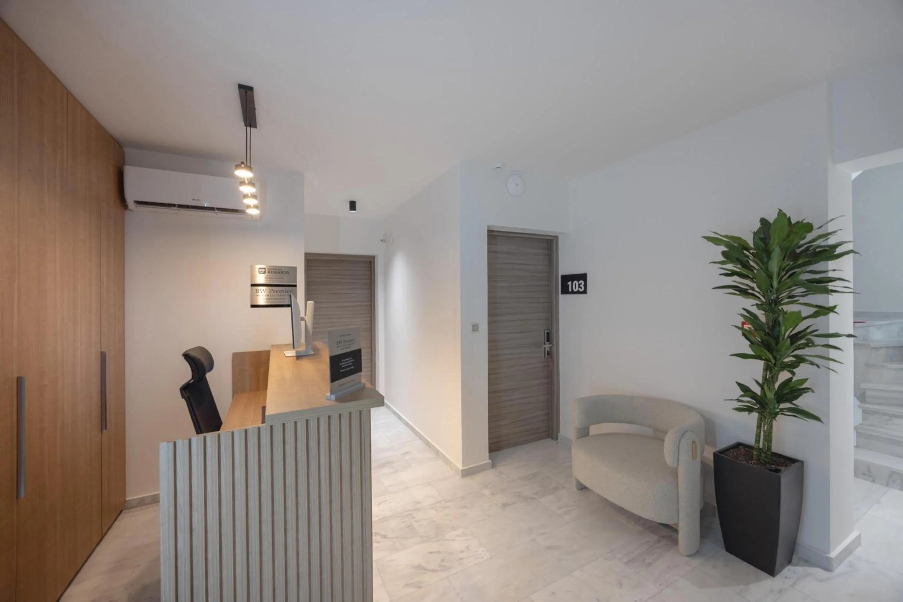 Lobby or reception in Sokio Attiki Hotel, BW Premier Collection