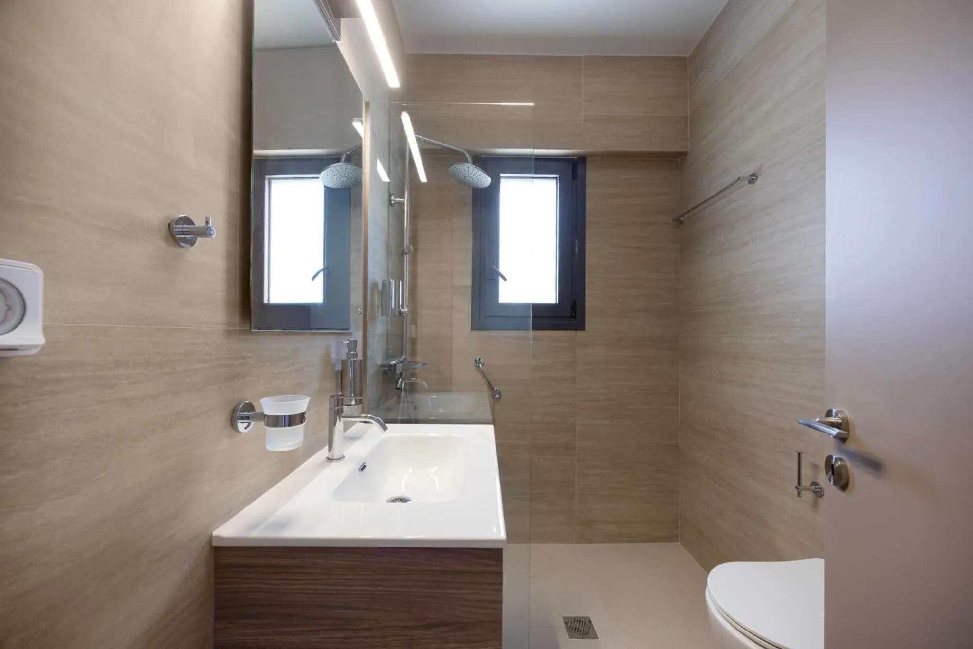 Bathroom in Sokio Attiki Hotel, BW Premier Collection