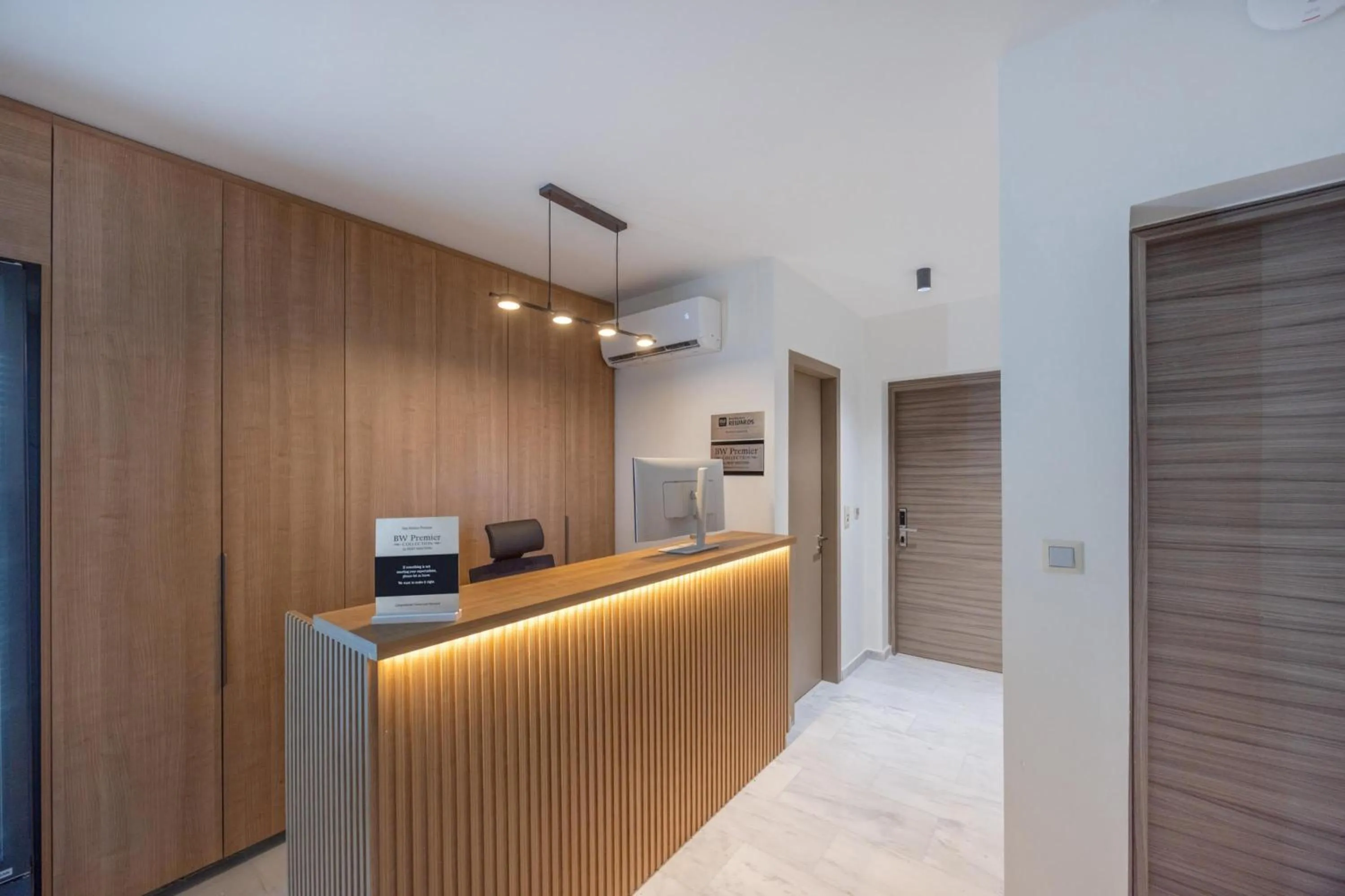 Lobby or reception in Sokio Attiki Hotel, BW Premier Collection