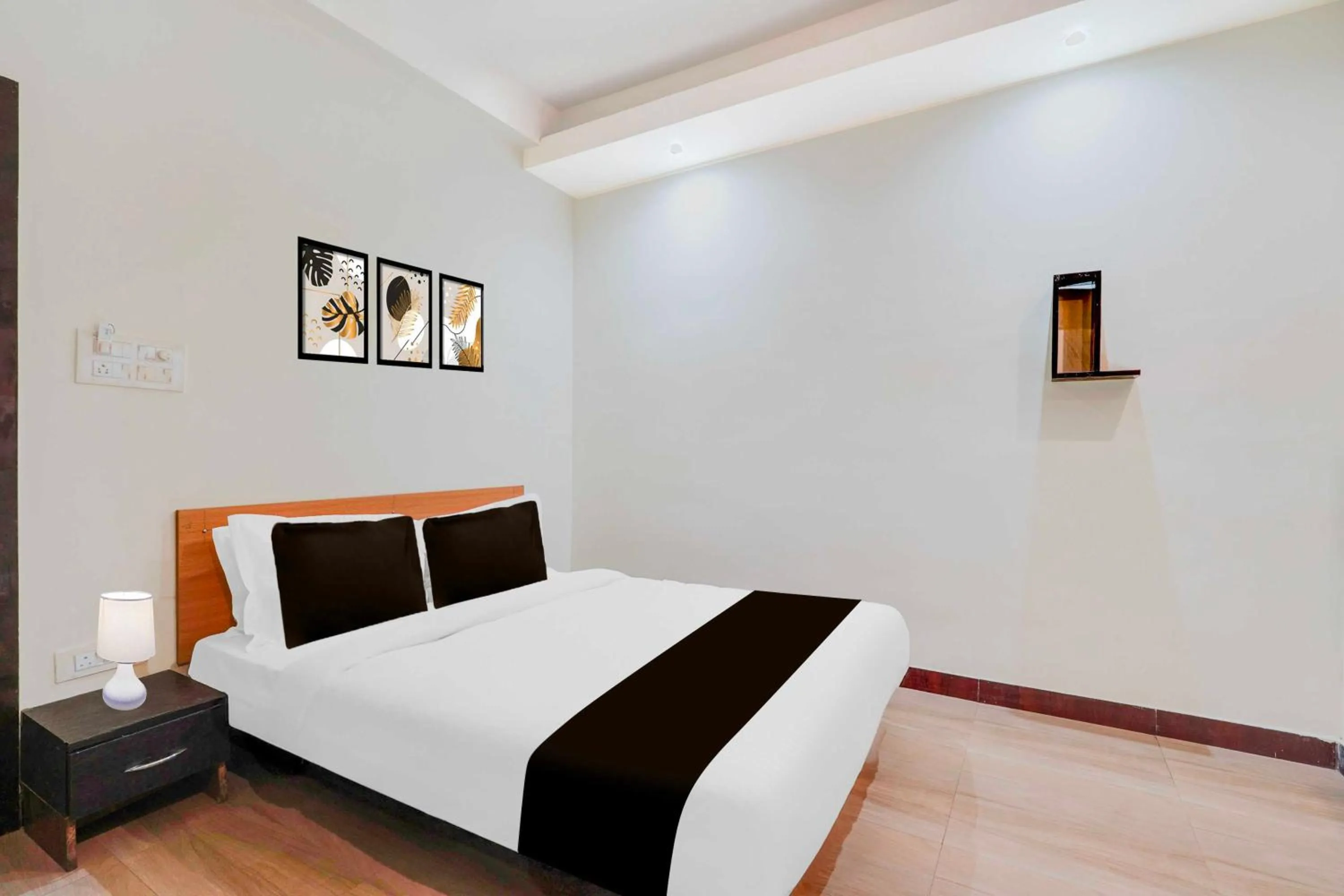Deluxe Double Room - single occupancy in Collection O Ranchi Mahabir Crossway