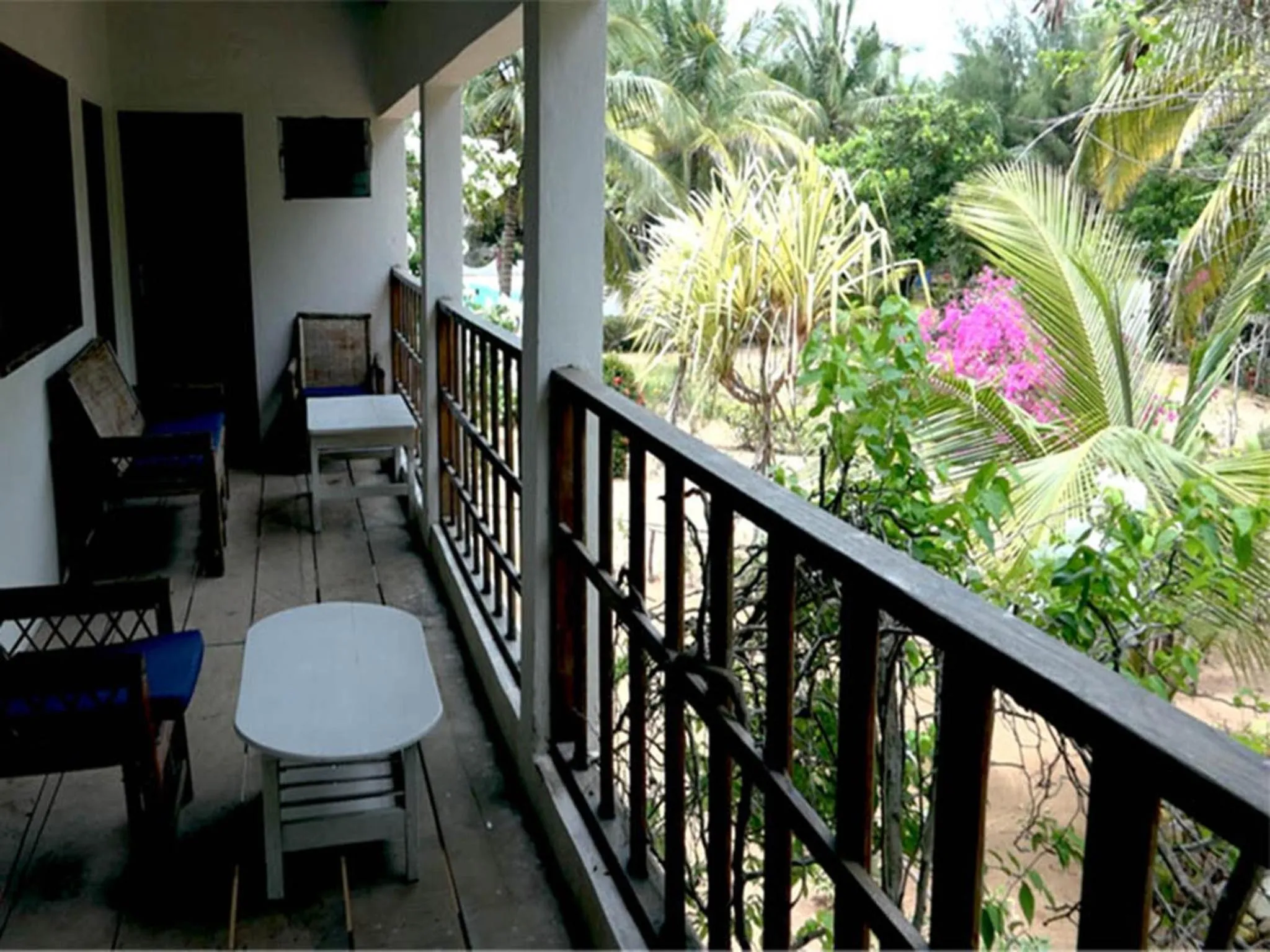 Shower in Hotel Village Vacances Awale Plage
