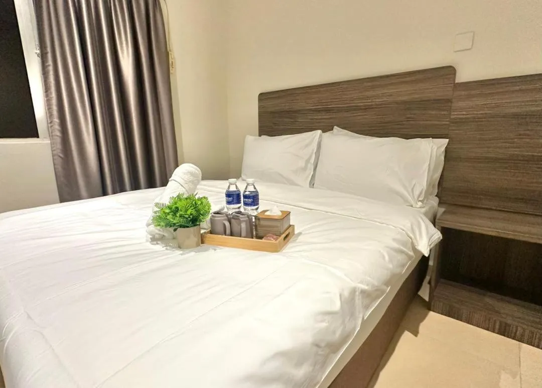 Bed in Swing & Pillows - Bukit Bintang City Centre
