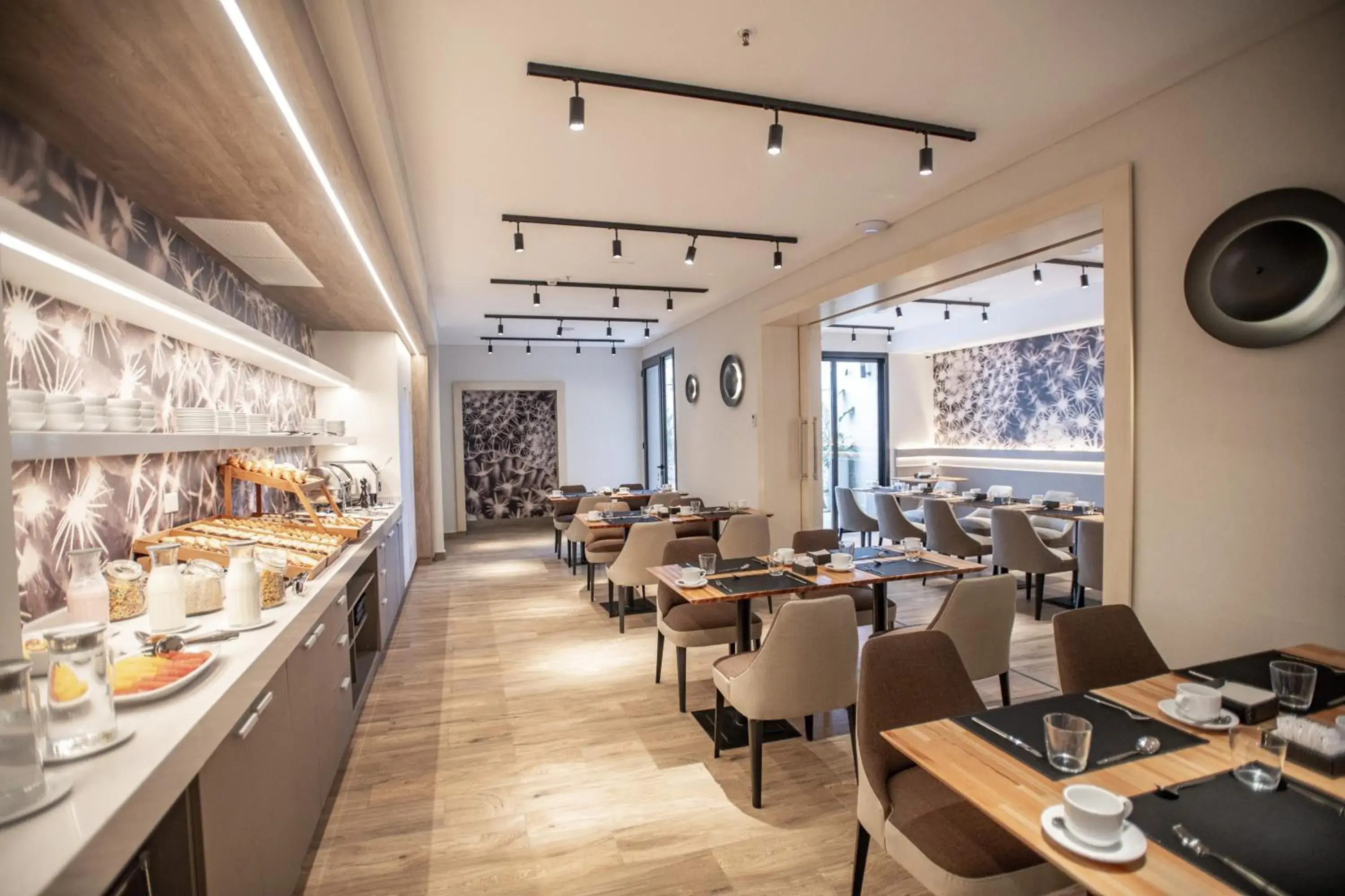 Restaurant/places to eat in Dazzler by Wyndham Salta Restaurant/places to eat in Dazzler by Wyndham Salta