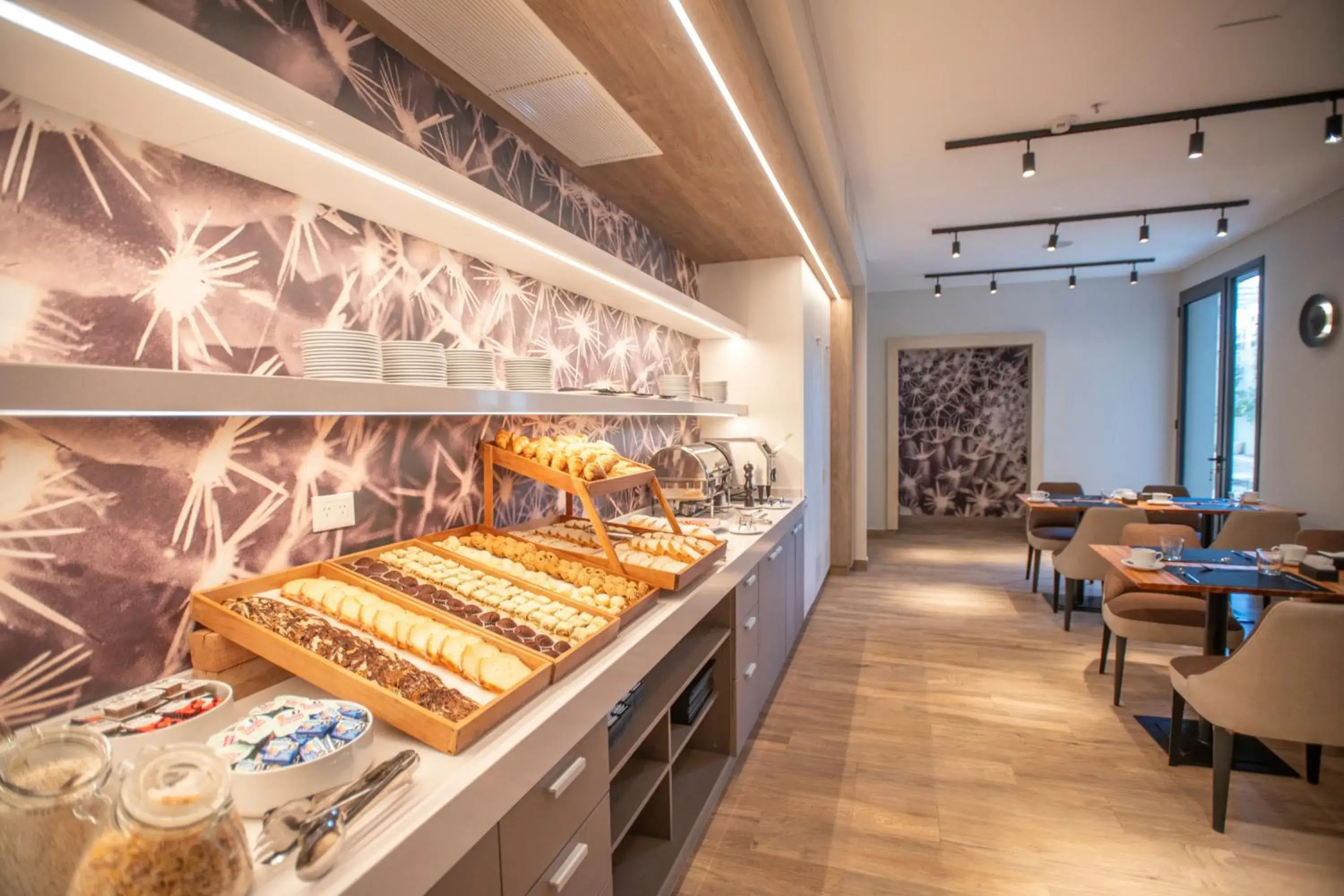 Restaurant/places to eat in Dazzler by Wyndham Salta Restaurant/places to eat in Dazzler by Wyndham Salta