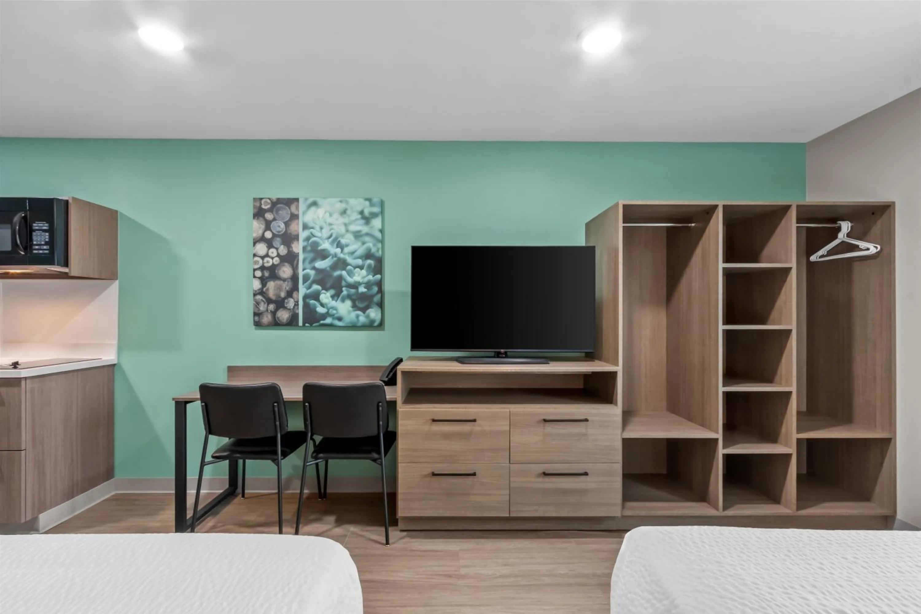 TV and multimedia in ECHO Suites Extended Stay by Wyndham Phoenix-Peoria/Glendale