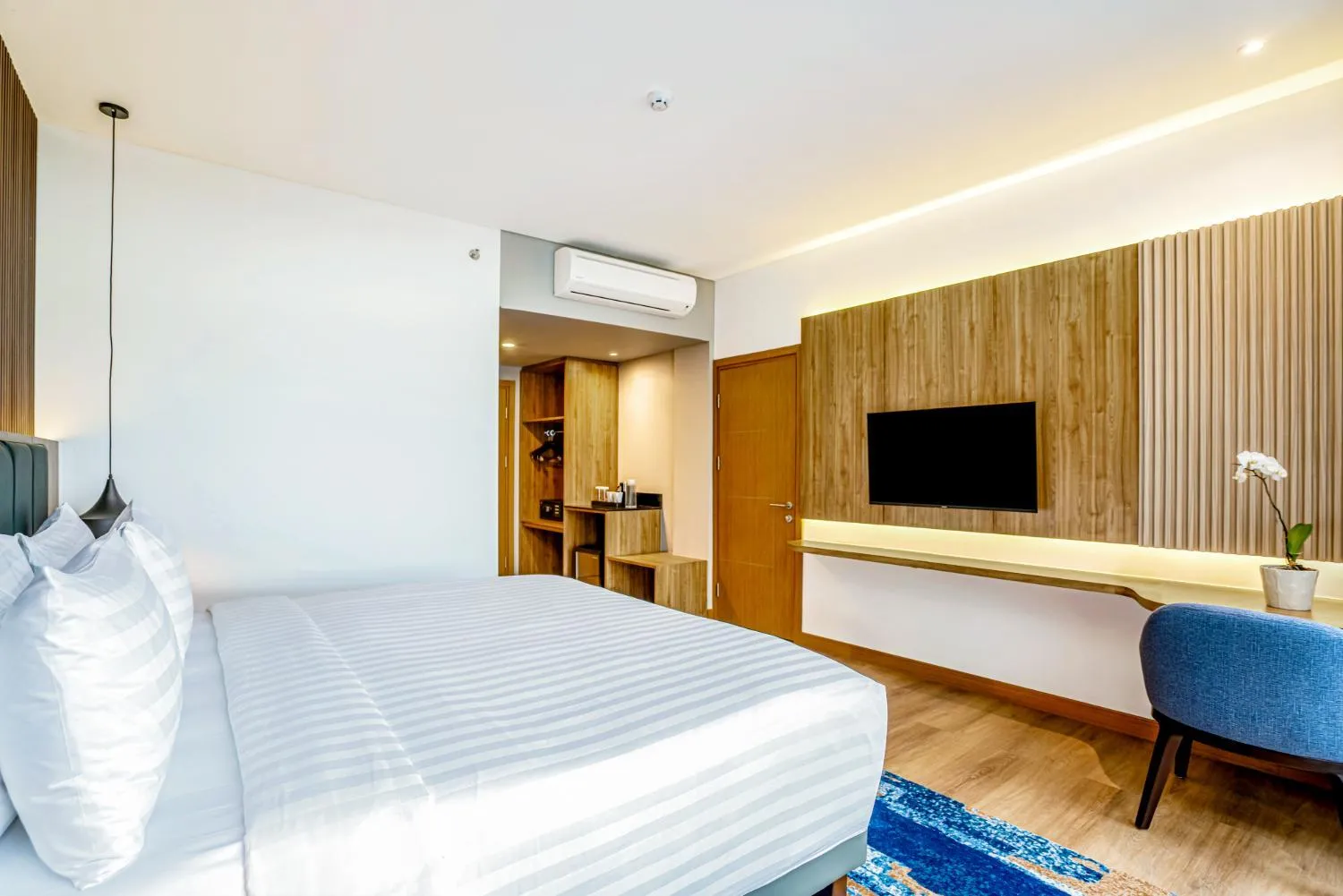 Bedroom, Bed in Aston Emidary Bangka Hotel and Conference Center
