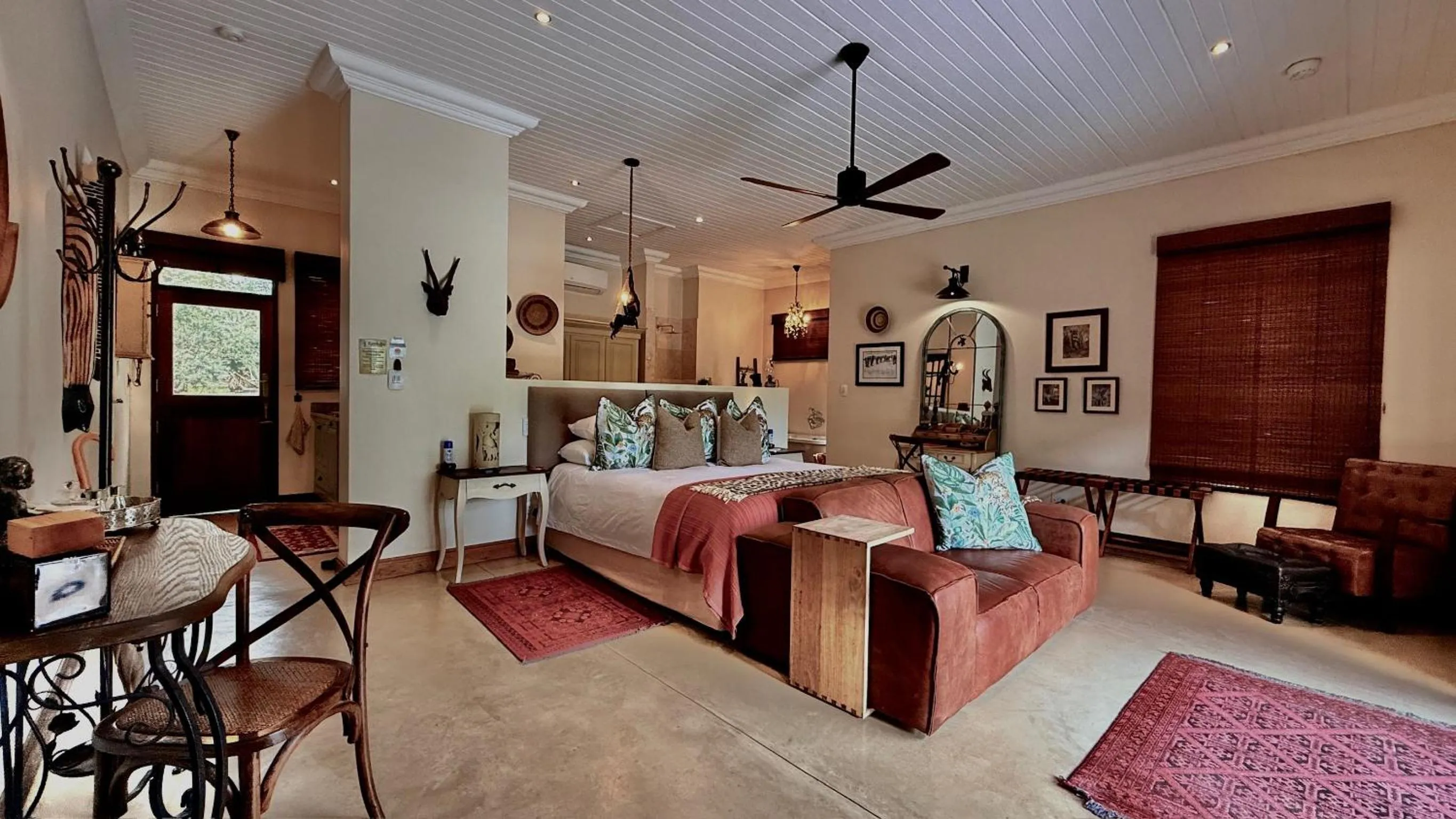 Bedroom, Bed in Kambaku River Lodge