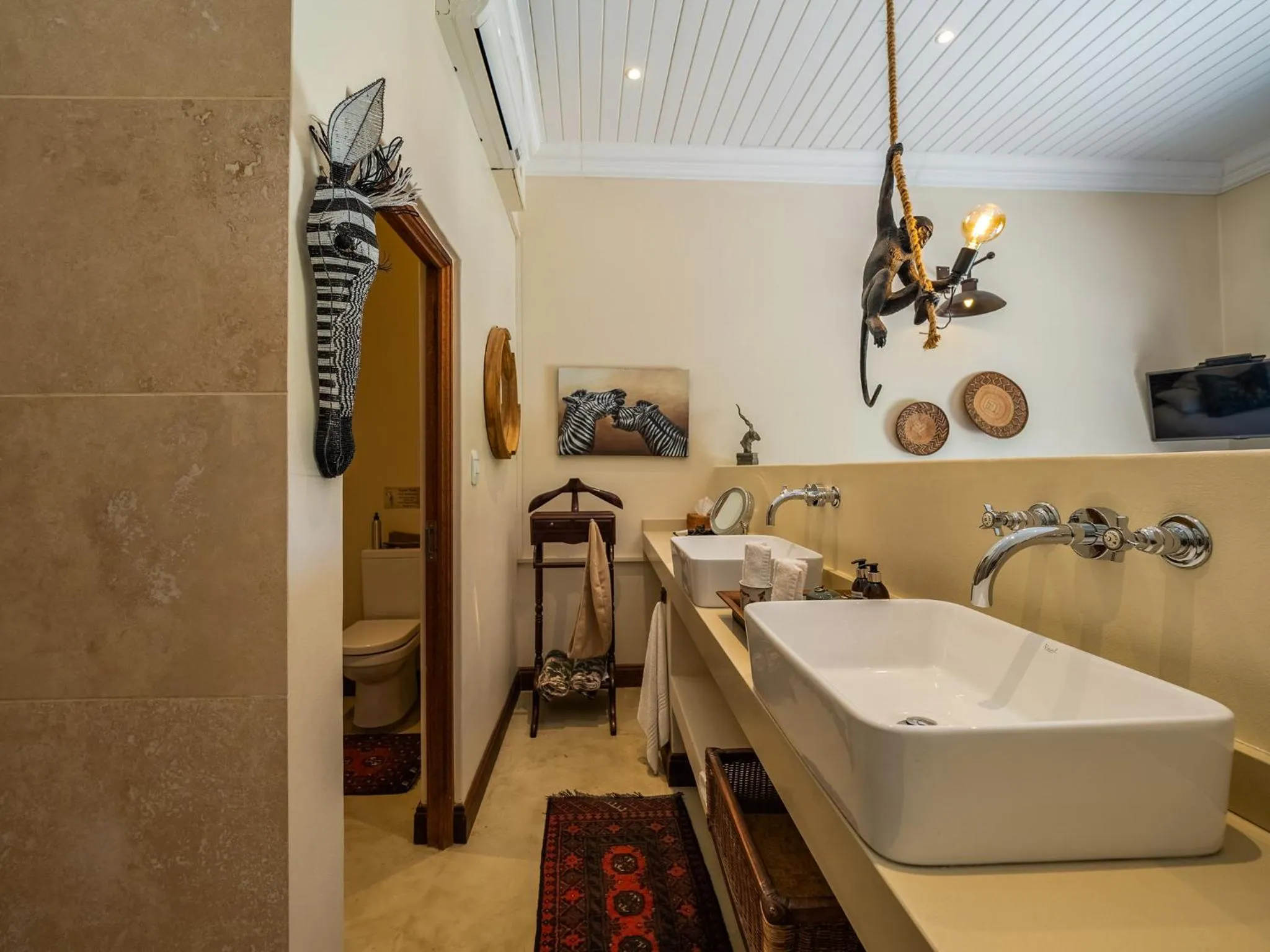 Bathroom in Kambaku River Lodge