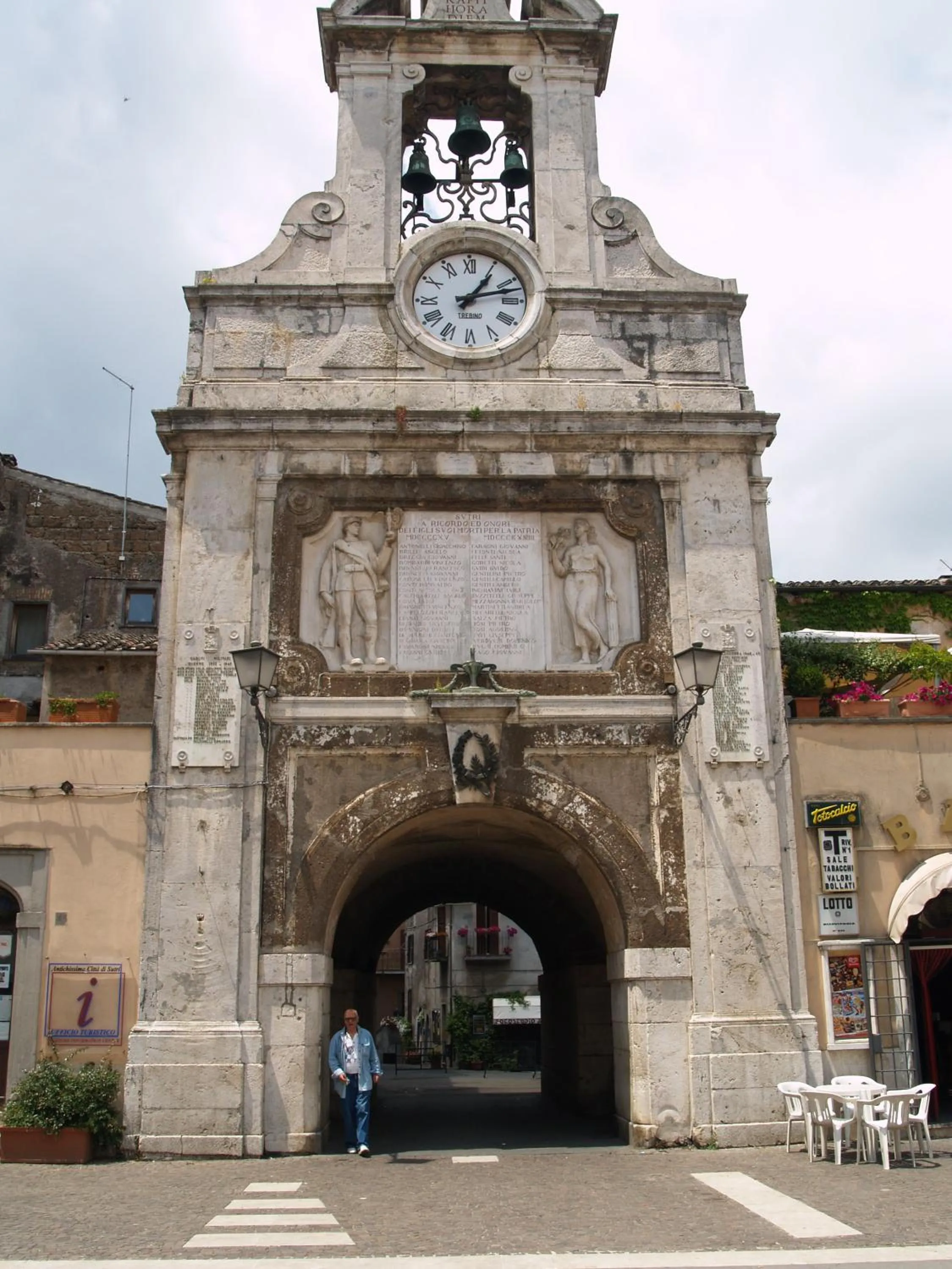 City view in Donna Etrusca