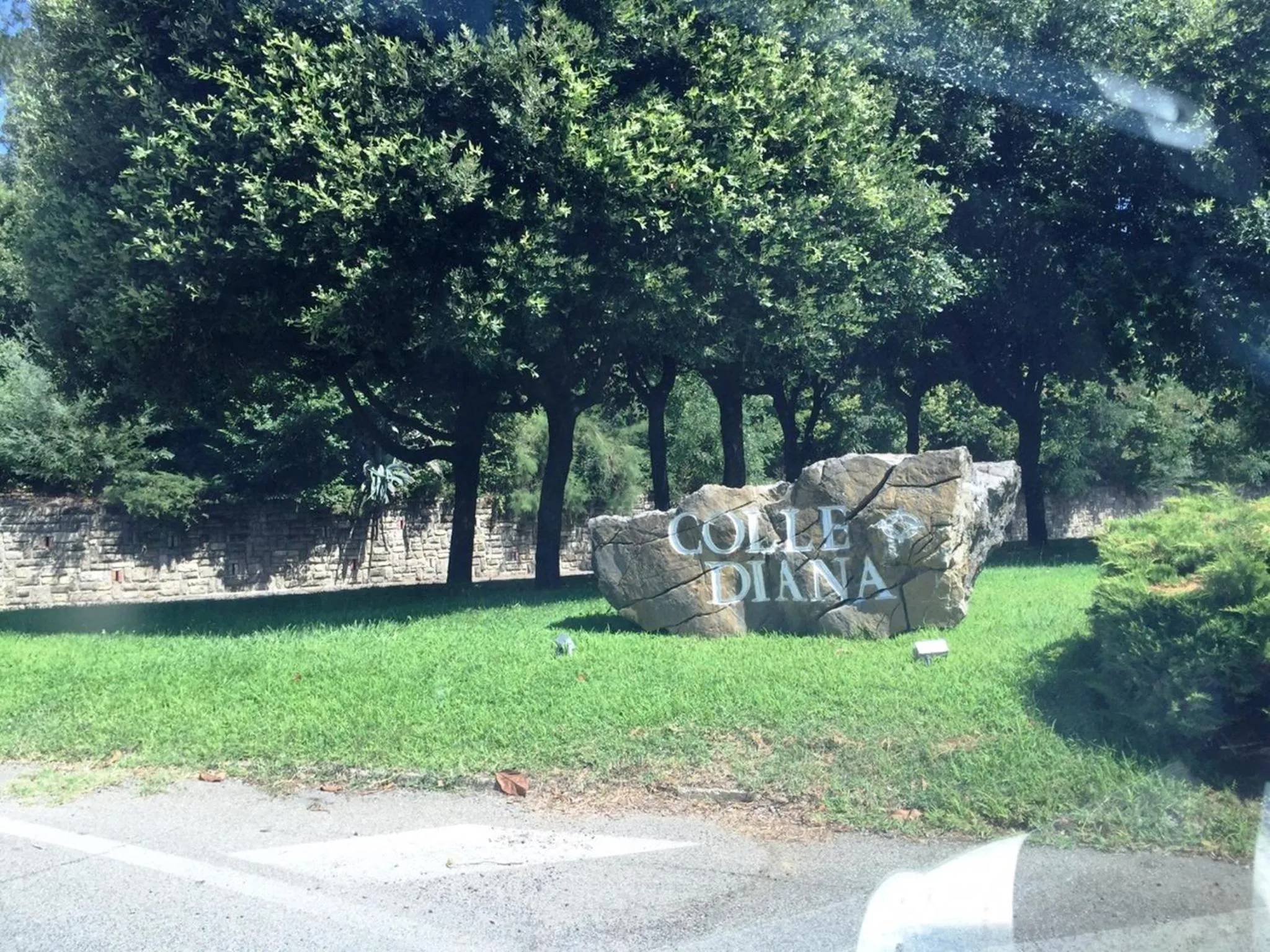 Facade/entrance in Donna Etrusca