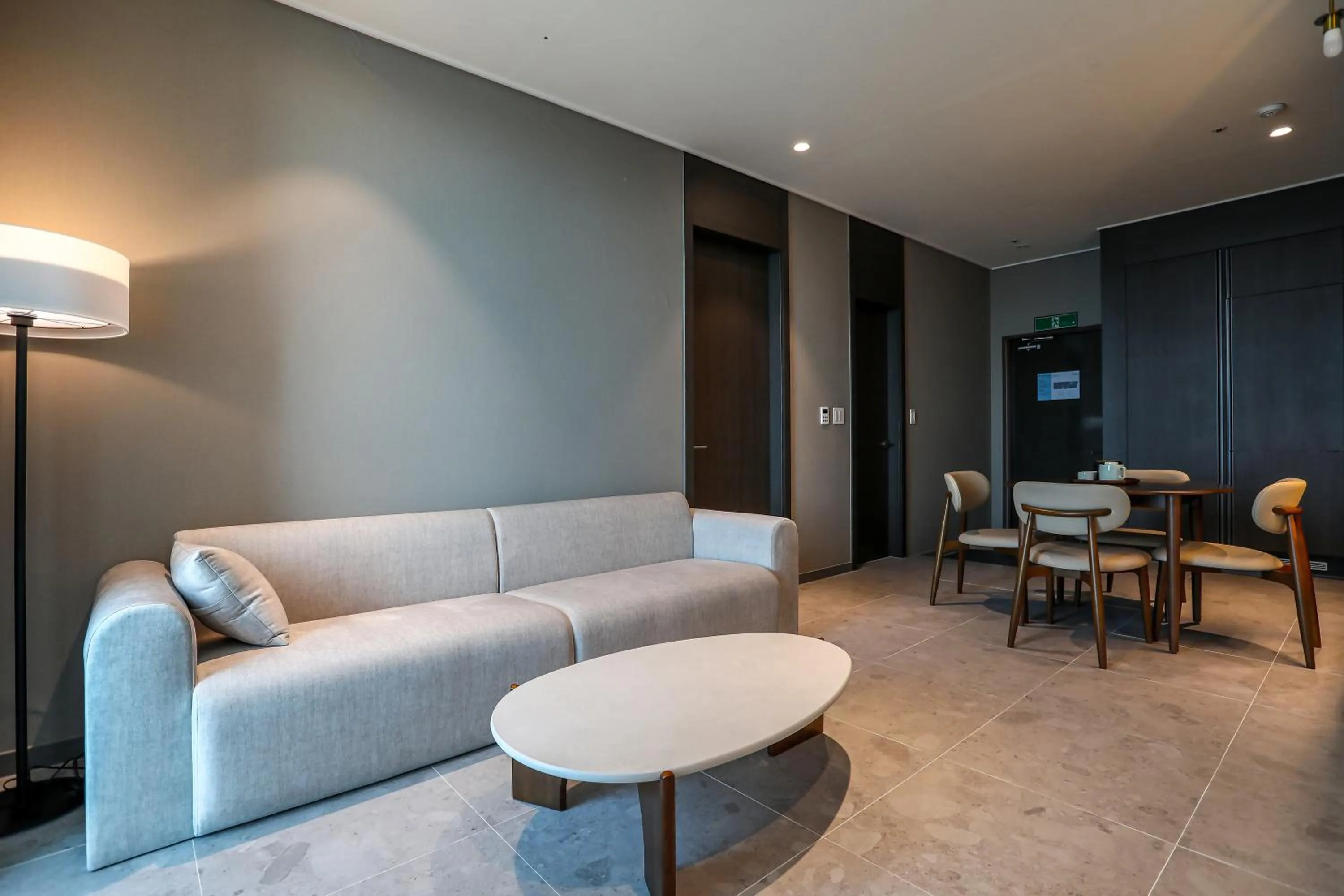 Living room in Hotelaround Sokcho