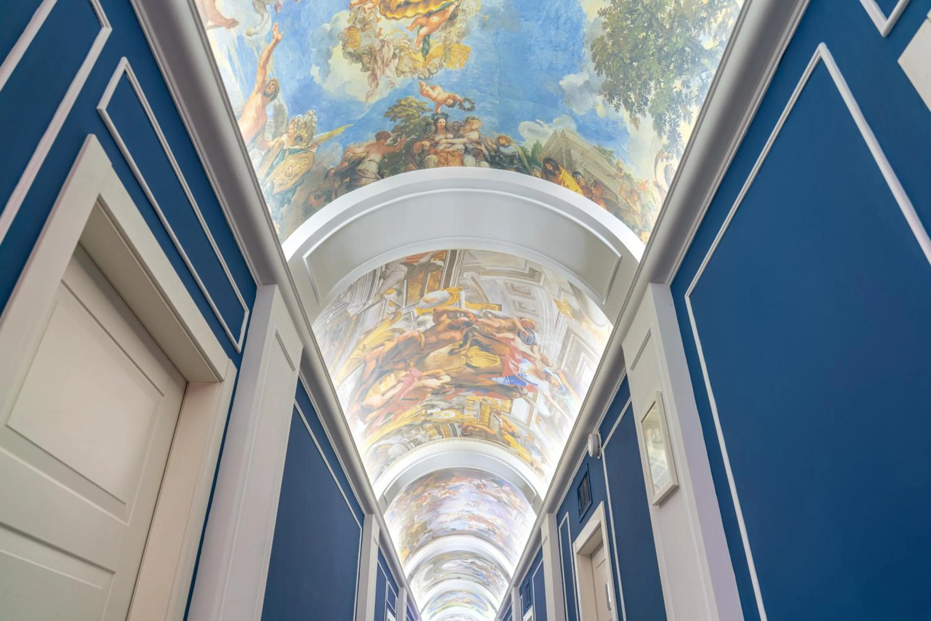 Decorative detail in Corso Boutique Luxury Rooms