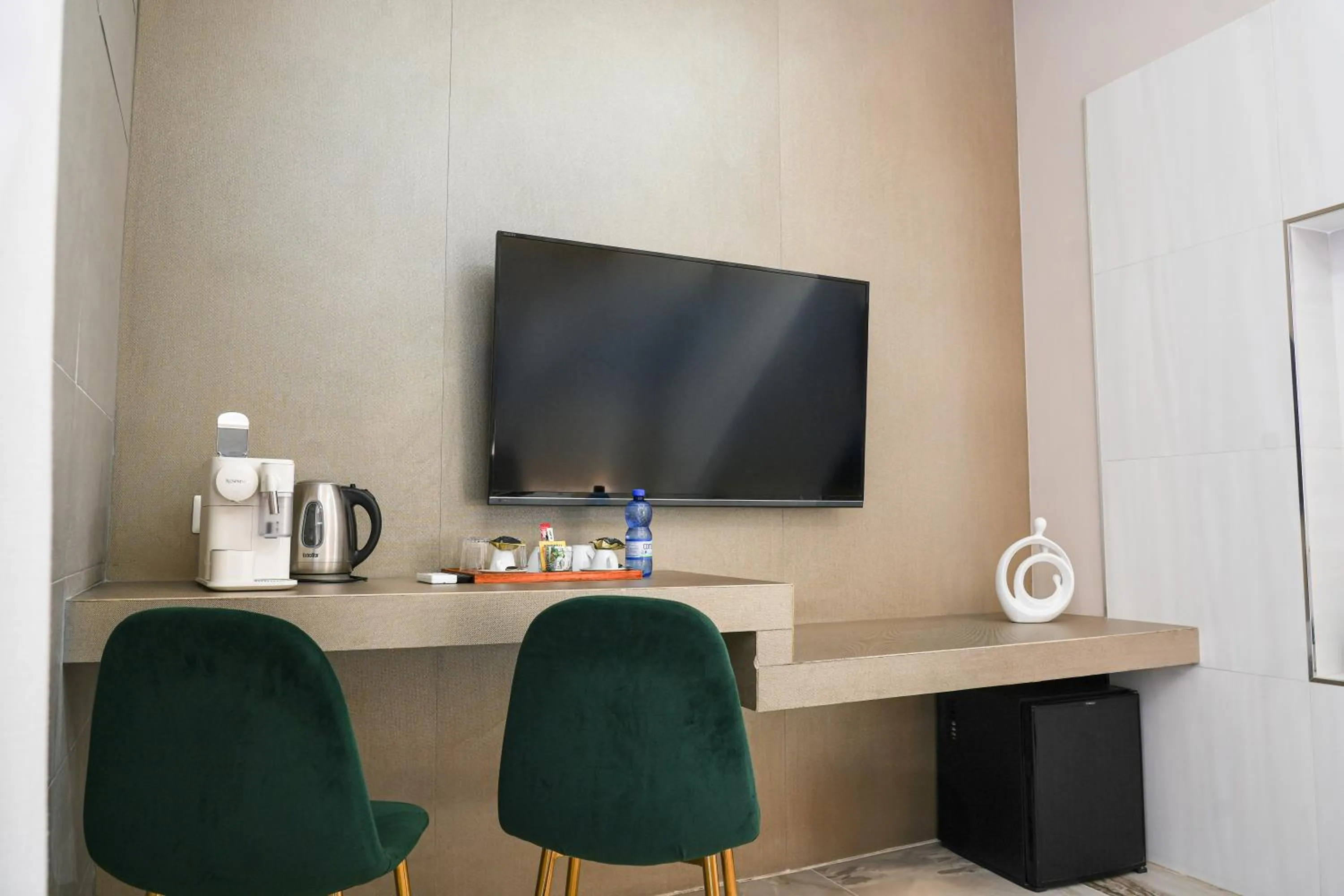 TV and multimedia in Corso Boutique Luxury Rooms