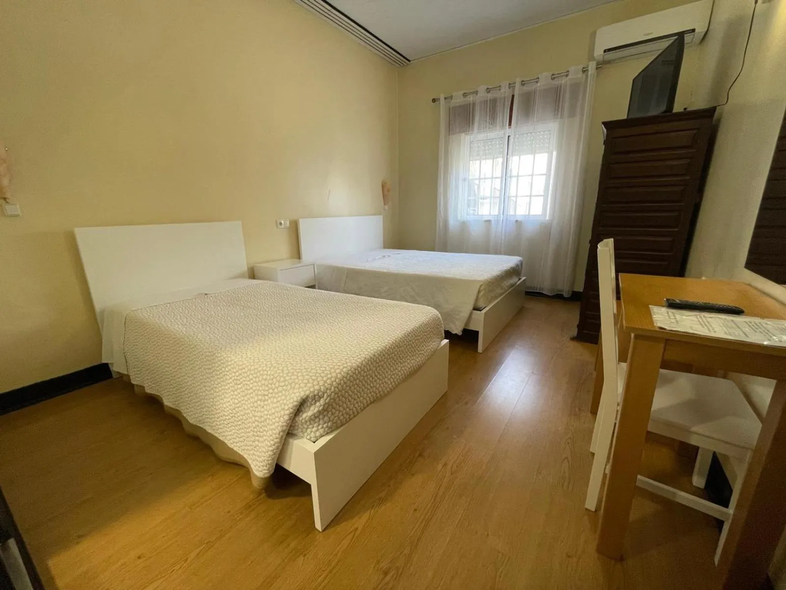 Bed in Residencial Dom Duarte