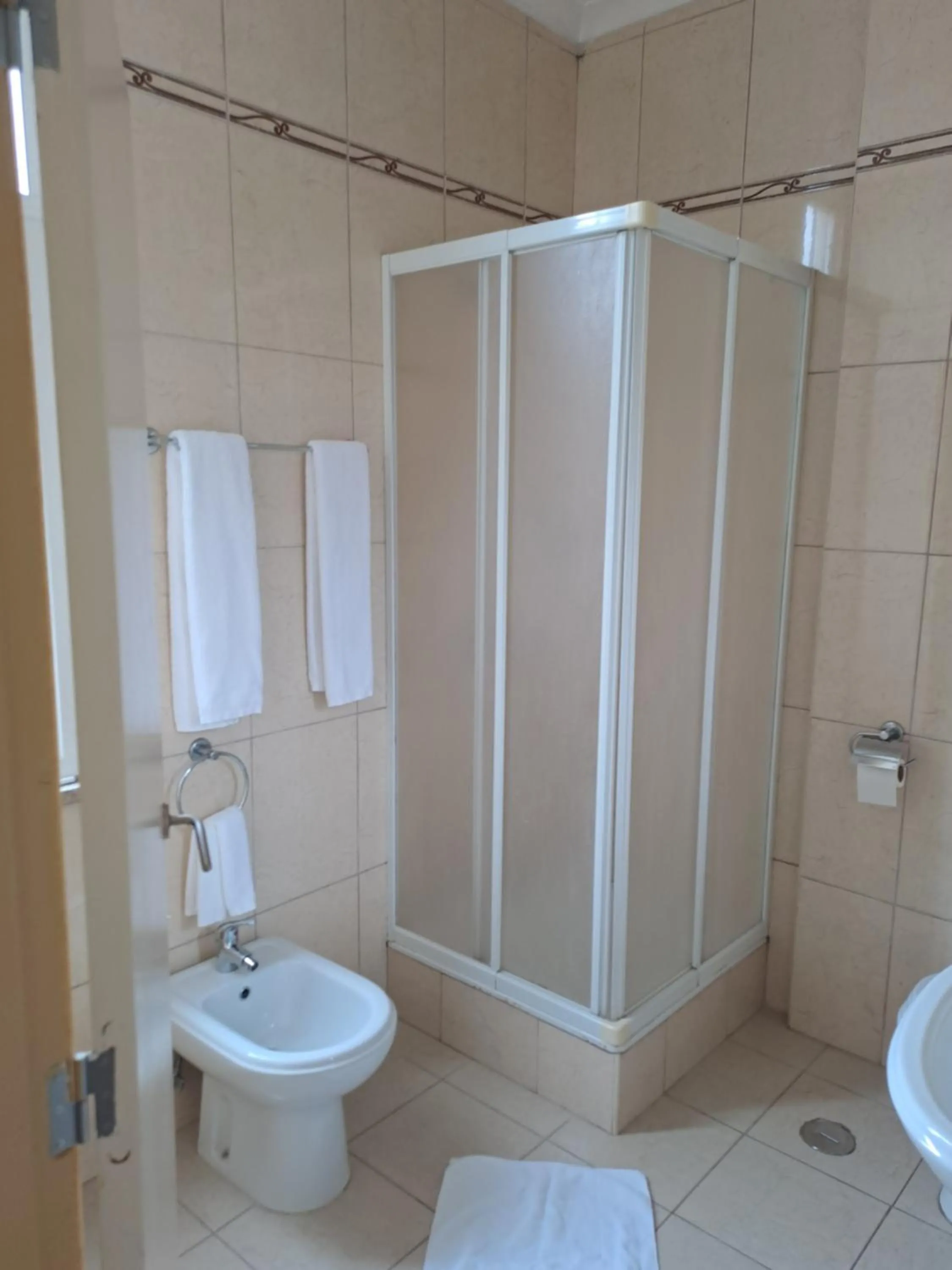 Toilet in Residencial Dom Duarte