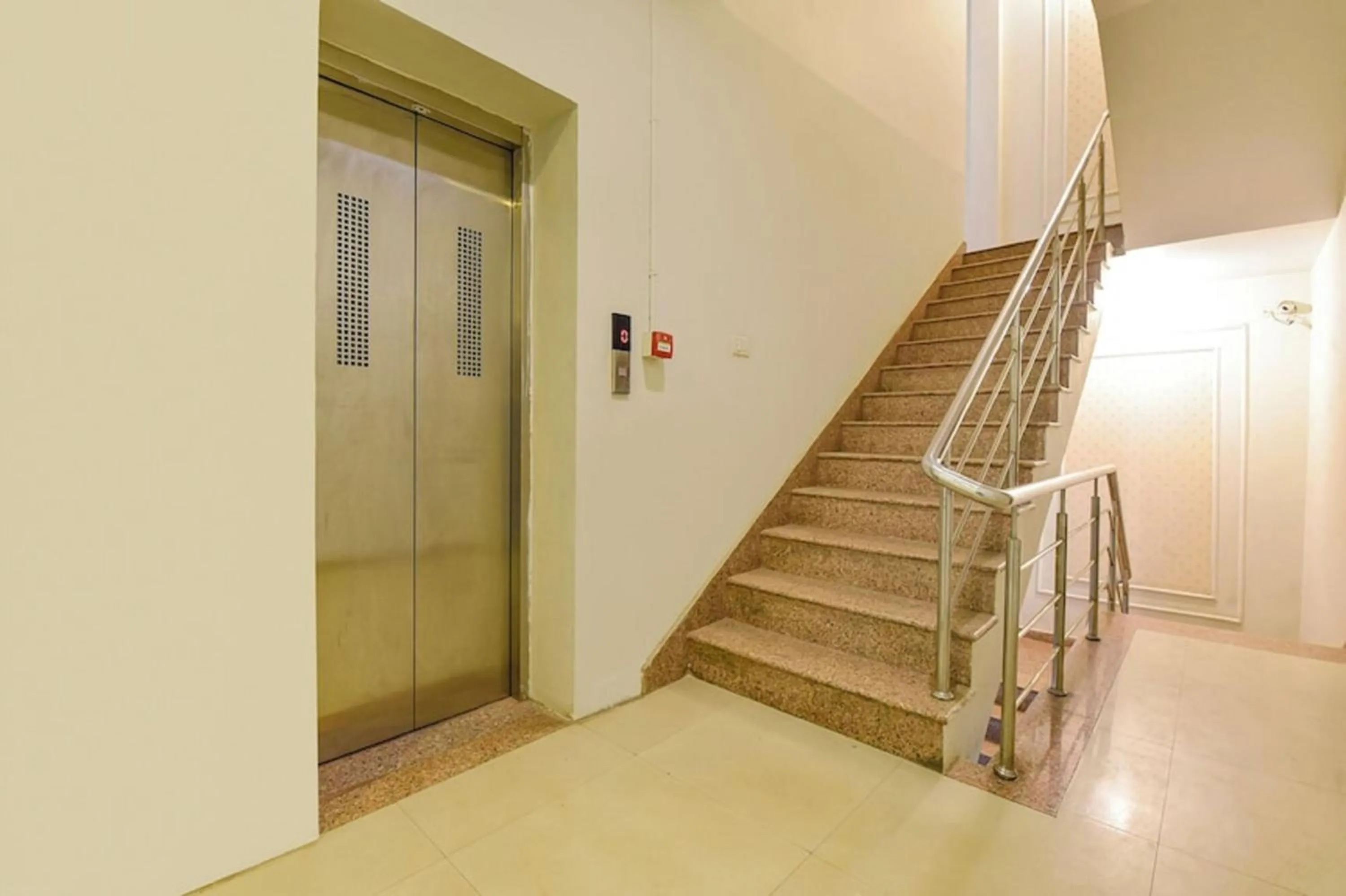 Balcony/Terrace in Majestic Heights Hotel
