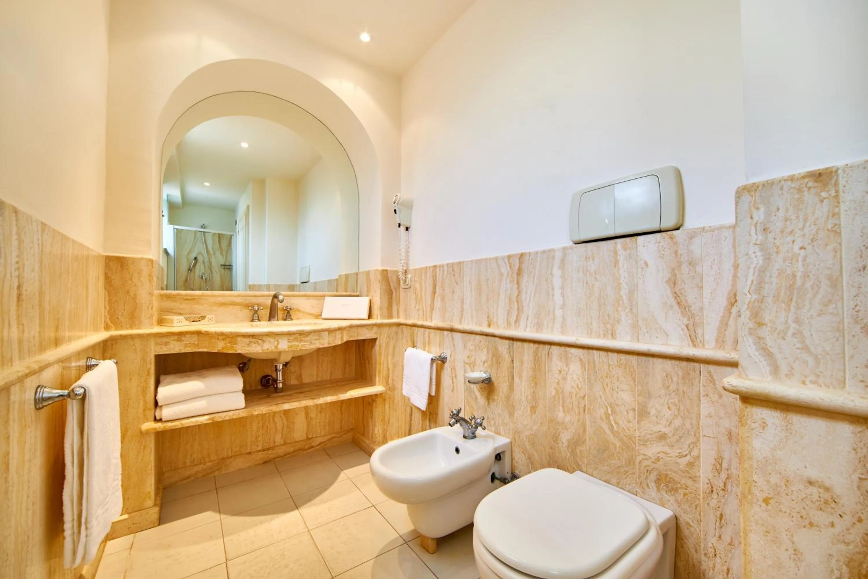 Bathroom in Residenza D'epoca La Corallina