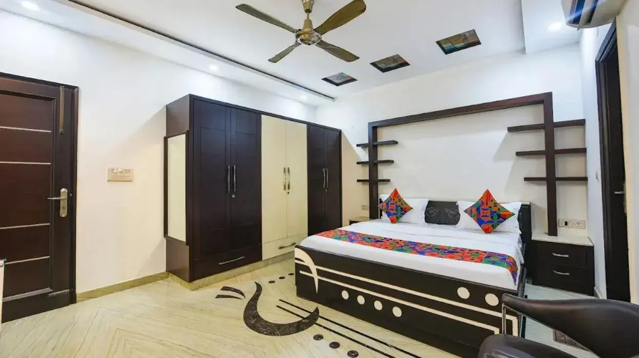 Bed in Hotel GreySky Residency Bed in Hotel GreySky Residency