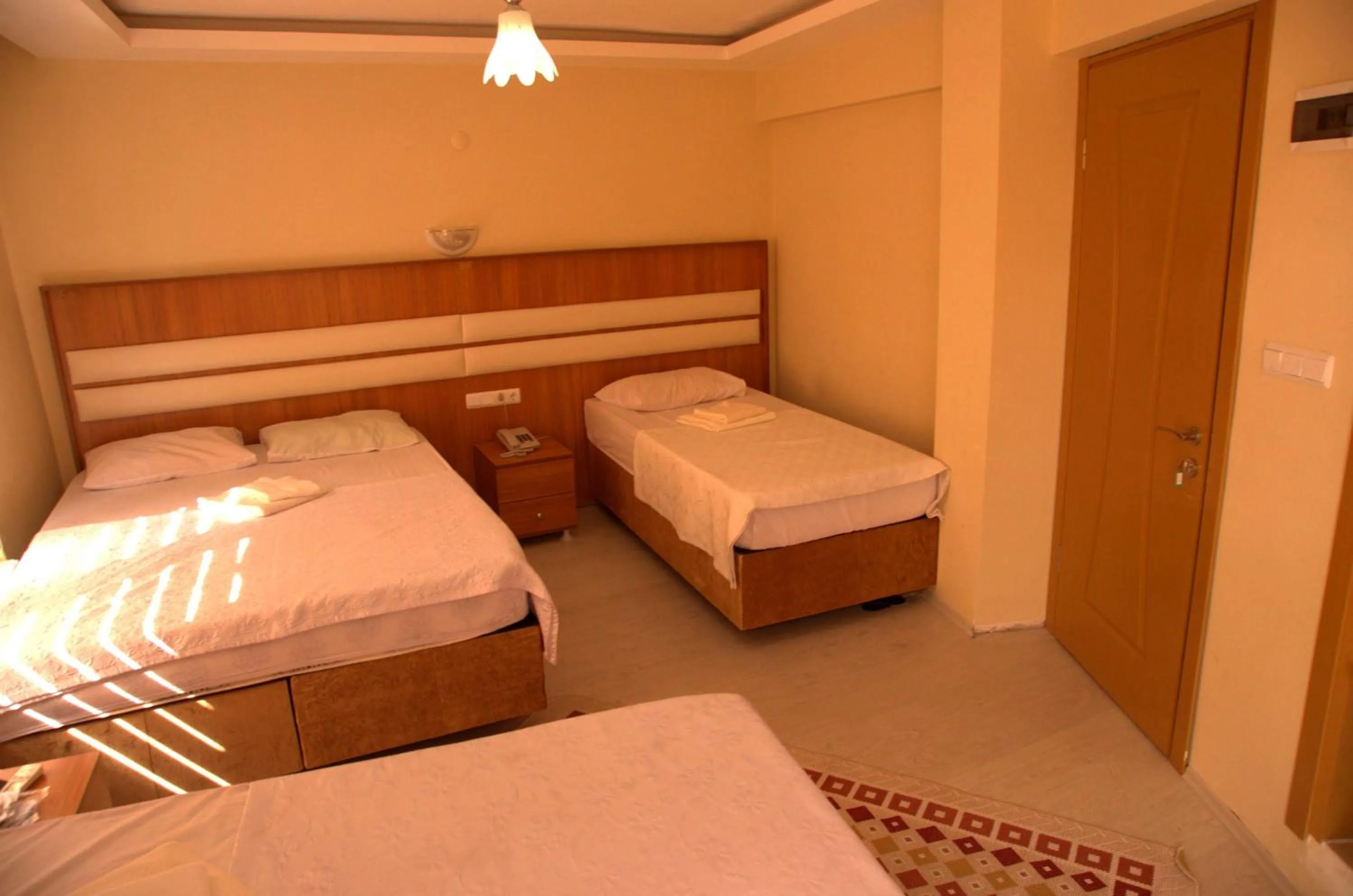 Photo of the whole room in Torun Hotel Bursa