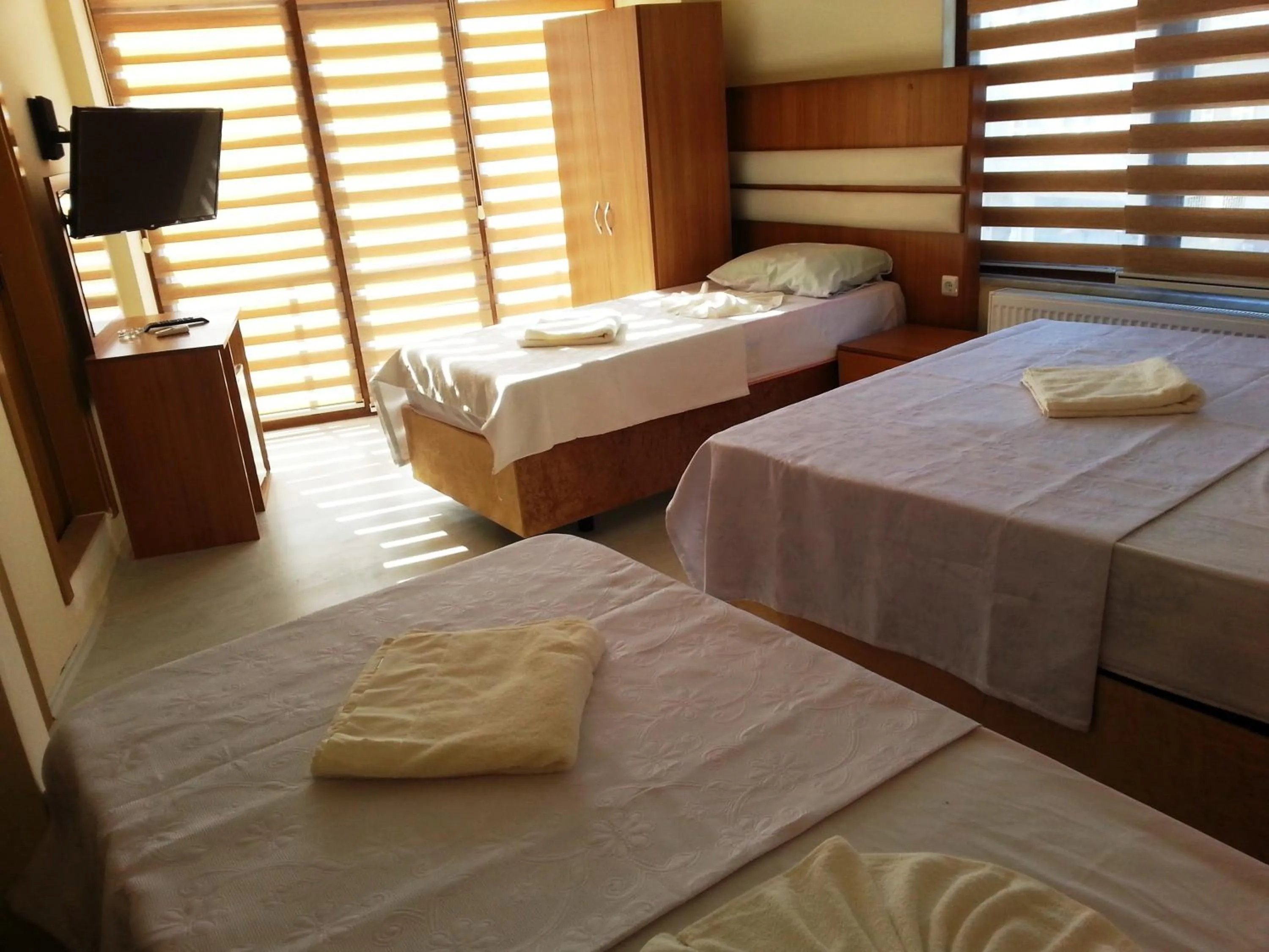 Photo of the whole room in Torun Hotel Bursa