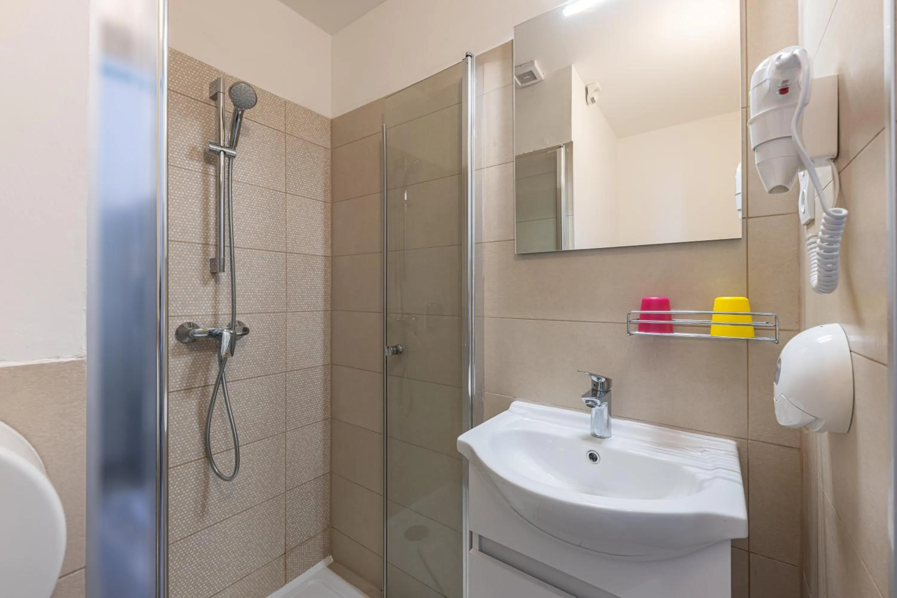 Bathroom in Amber Terrace Studios Downtown