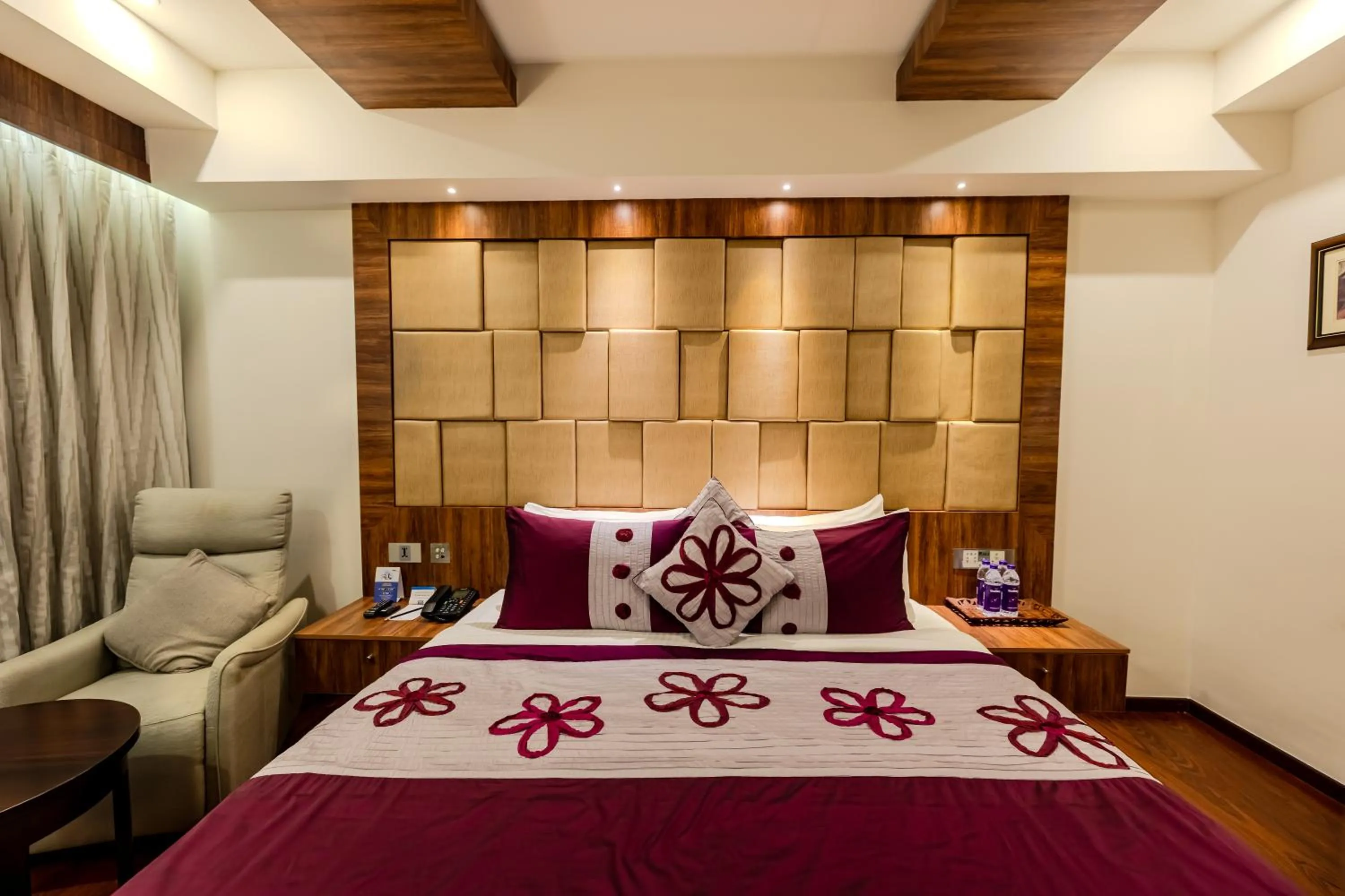 Bed in Olive Downtown