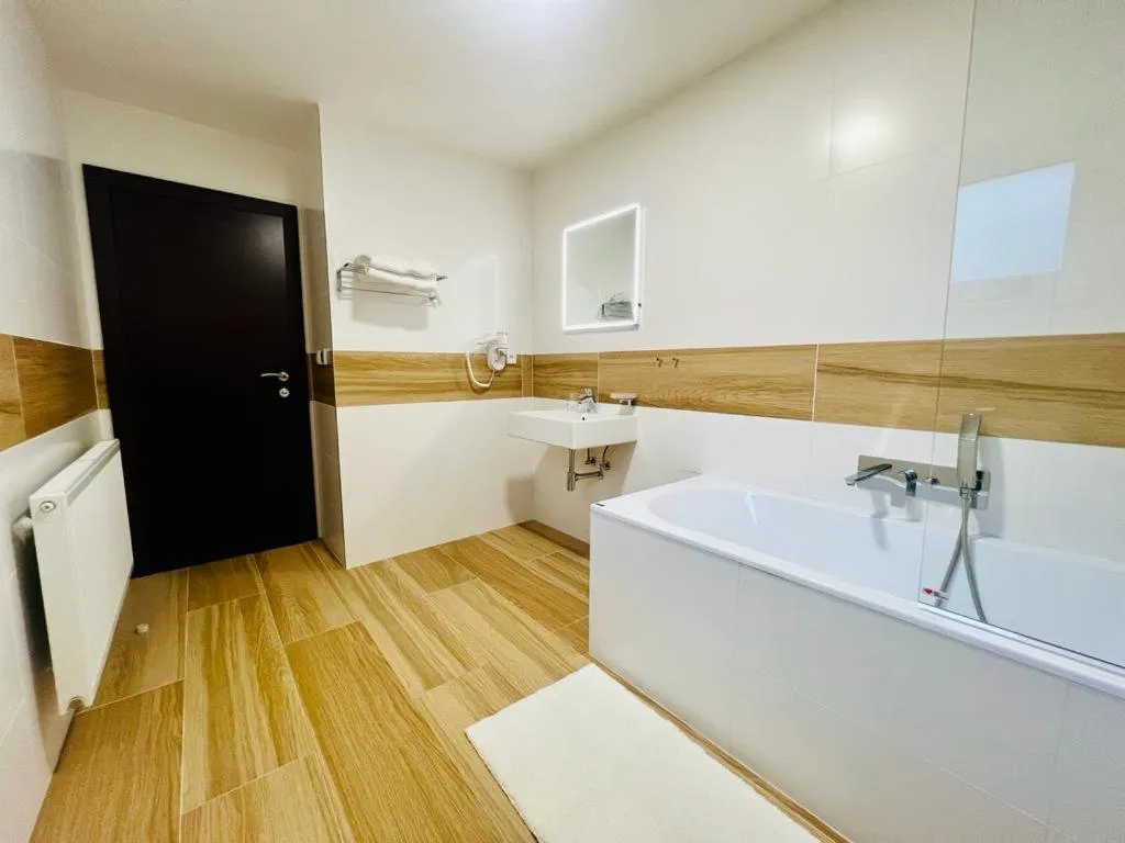 Hotel & Restaurant Pod Kaštany