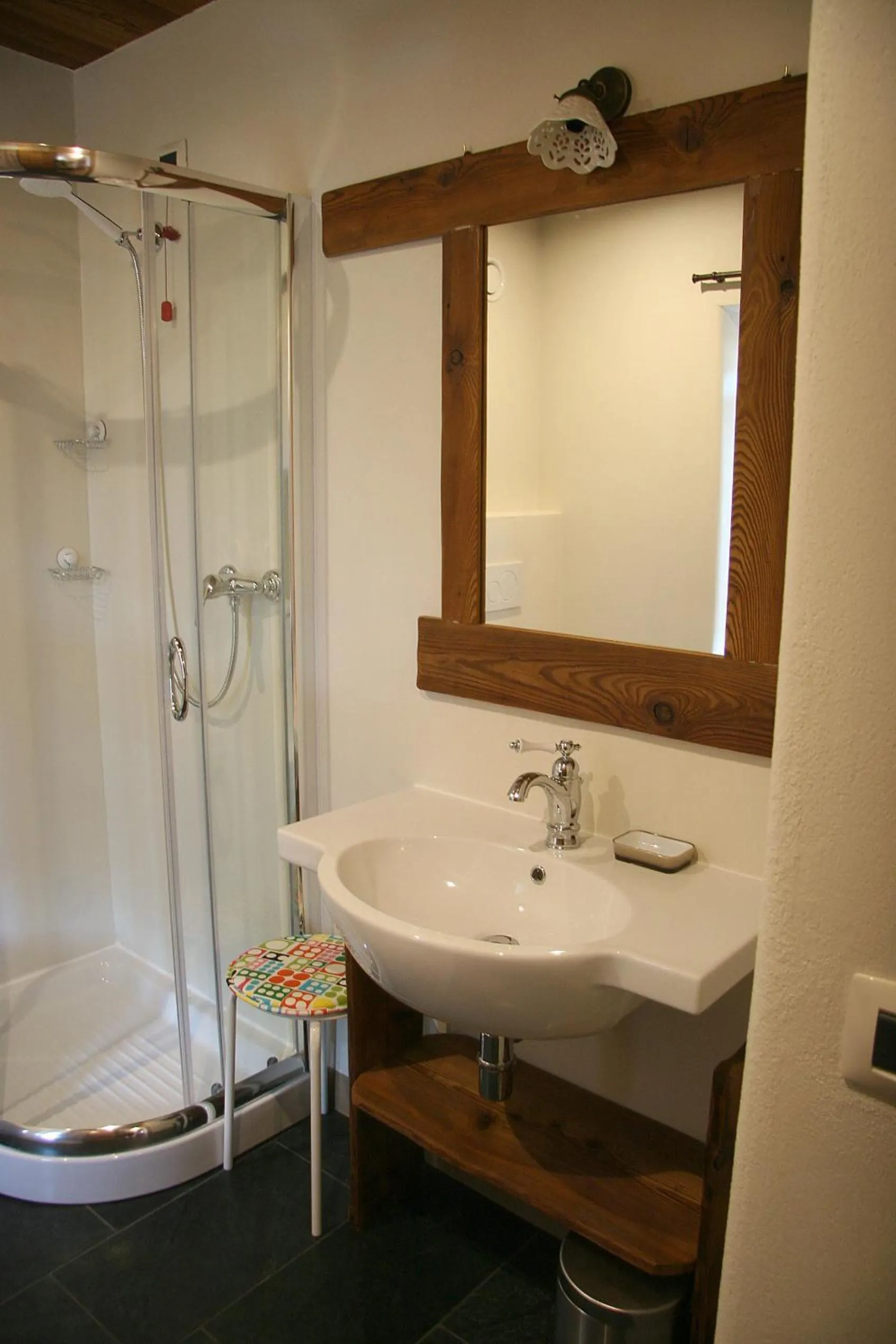 Bathroom in Ostello del Castello Tirano