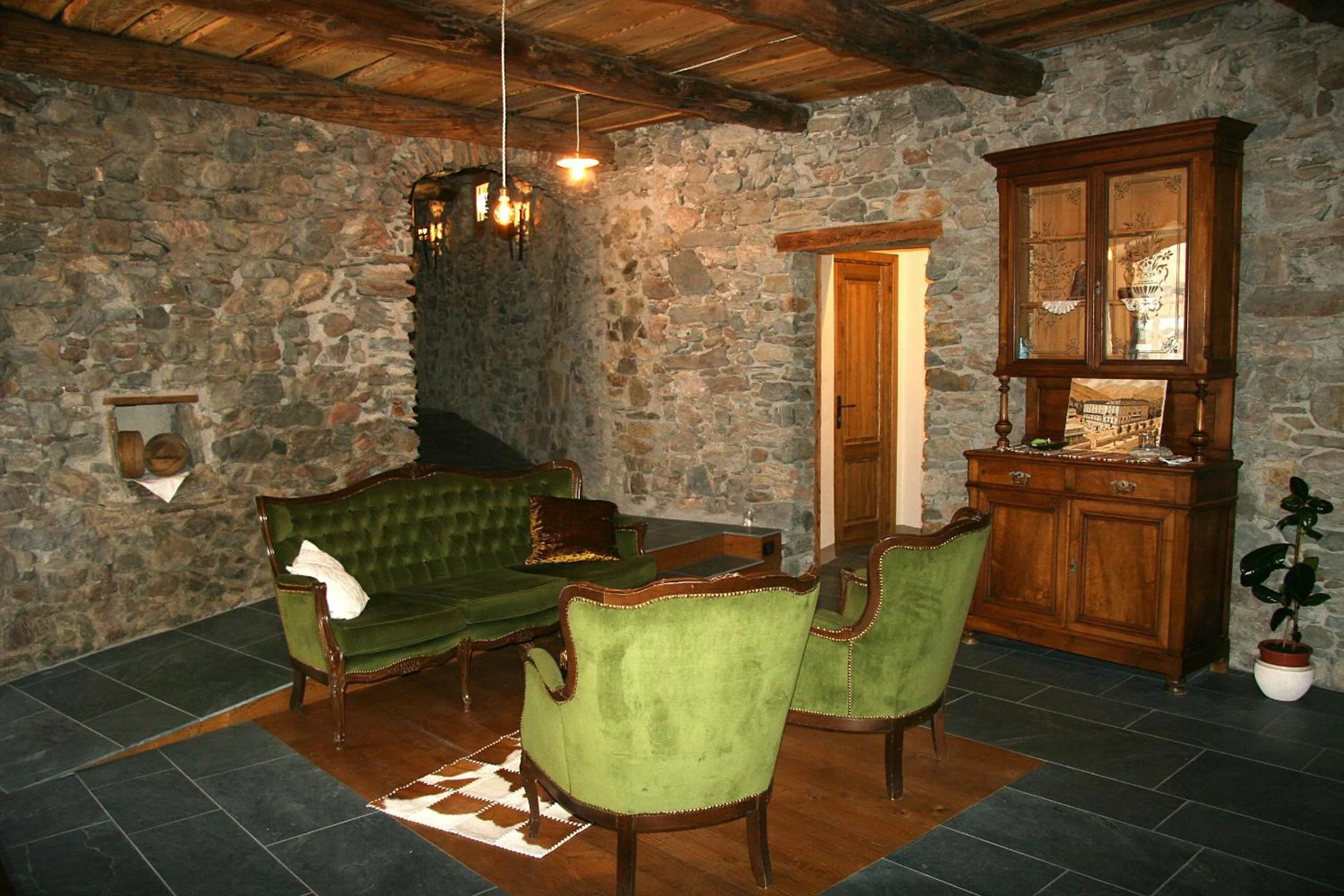 Lobby or reception in Ostello del Castello Tirano