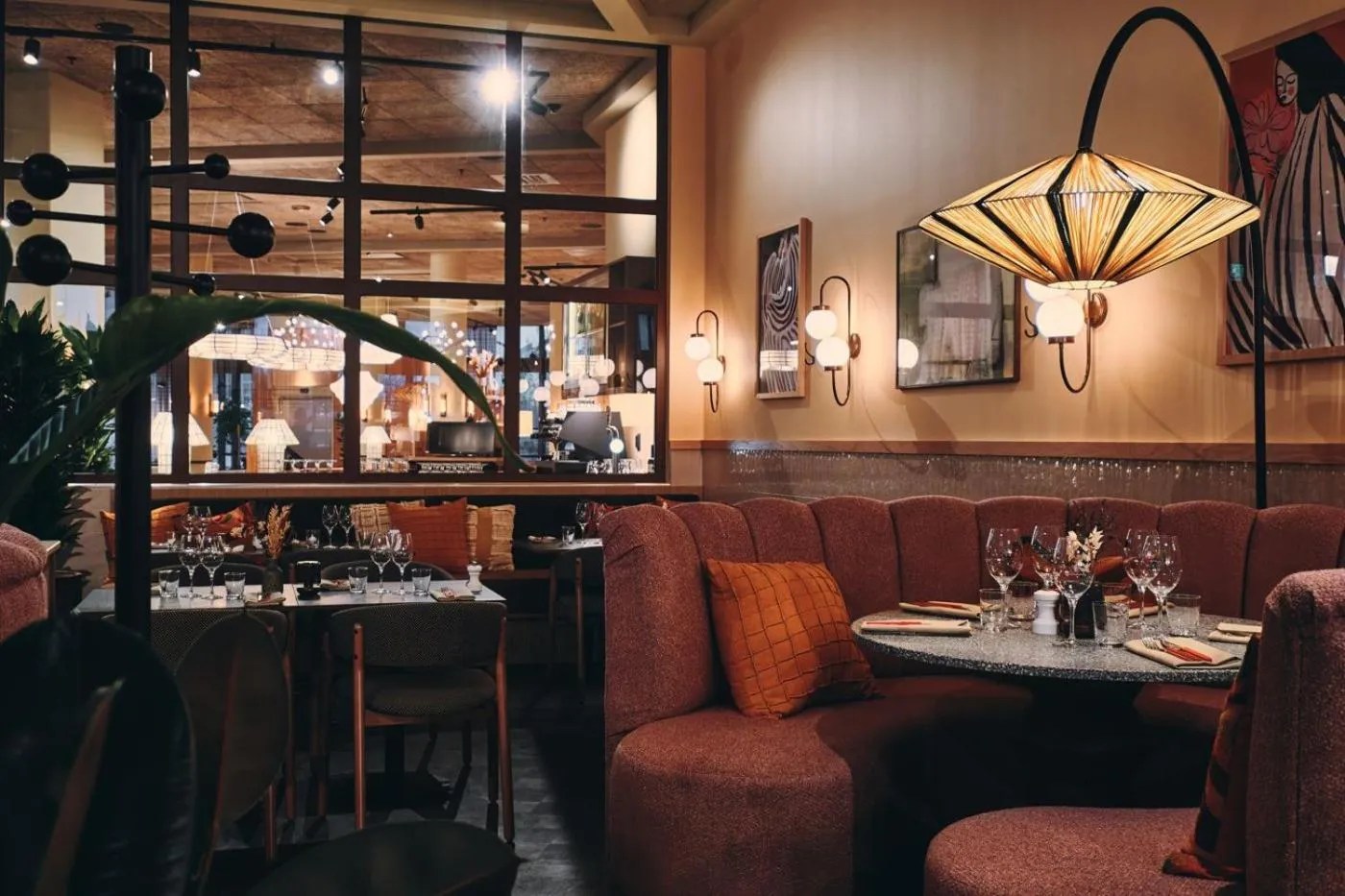 Restaurant/places to eat in The Dock