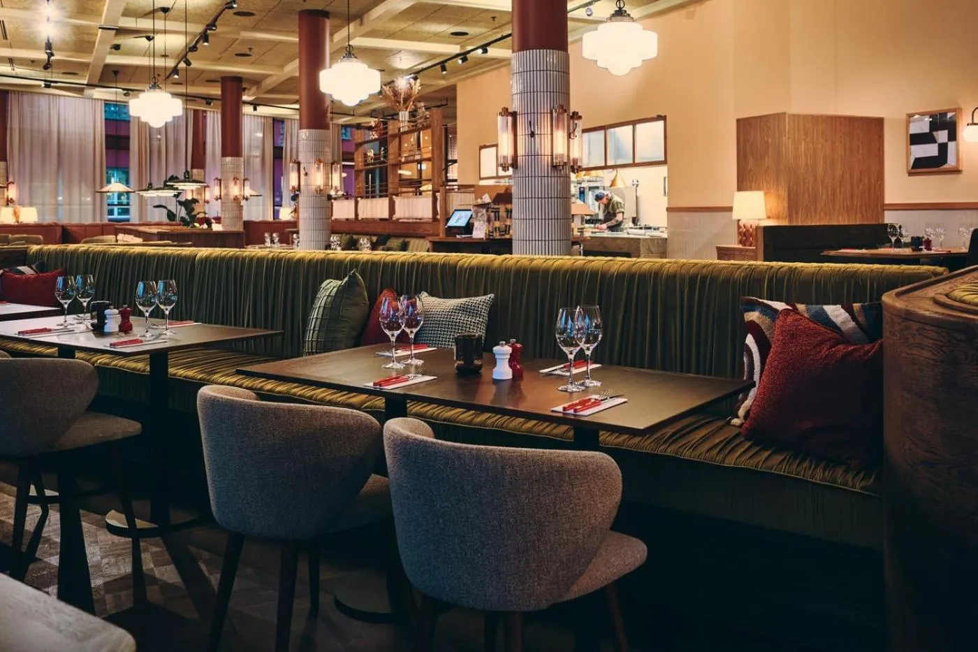 Restaurant/places to eat in The Dock