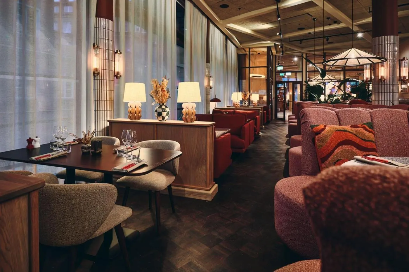 Restaurant/places to eat in The Dock