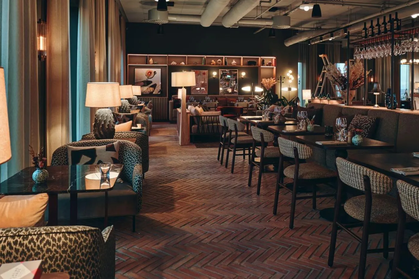 Restaurant/places to eat in The Dock